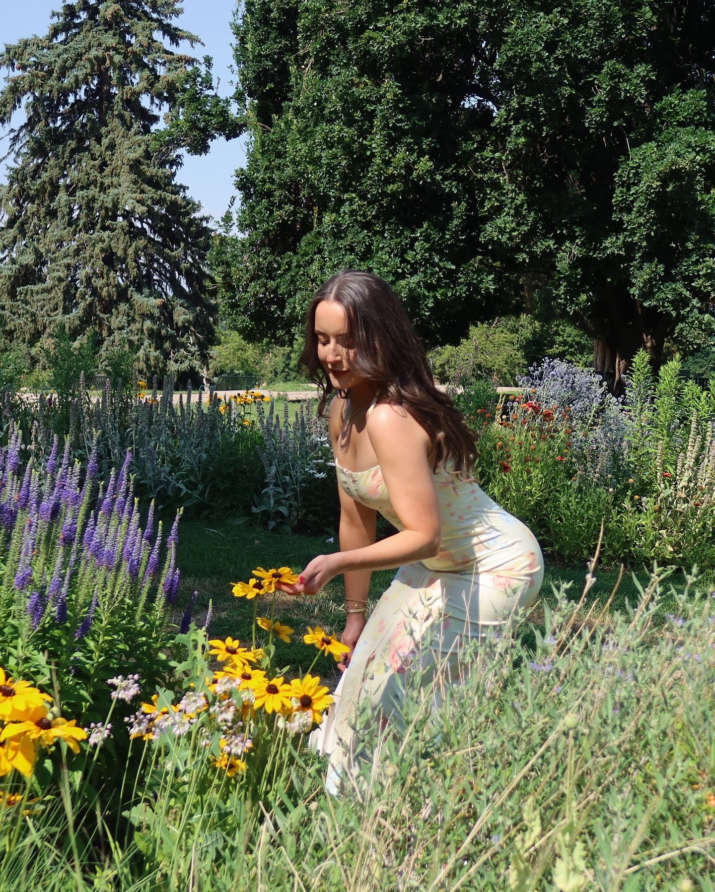 The dress is giving buttercore 🌼🧺
.
.
.
.
.
Summer outfit, butter yellow outfit, summer outfit inspo, summer style, casual summer outfit, ootd, summer garden aesthetic, Pinterest outfit, summer inspo, #summeroutfitideas #pinterestoutfit #summerstyle #butteryellow