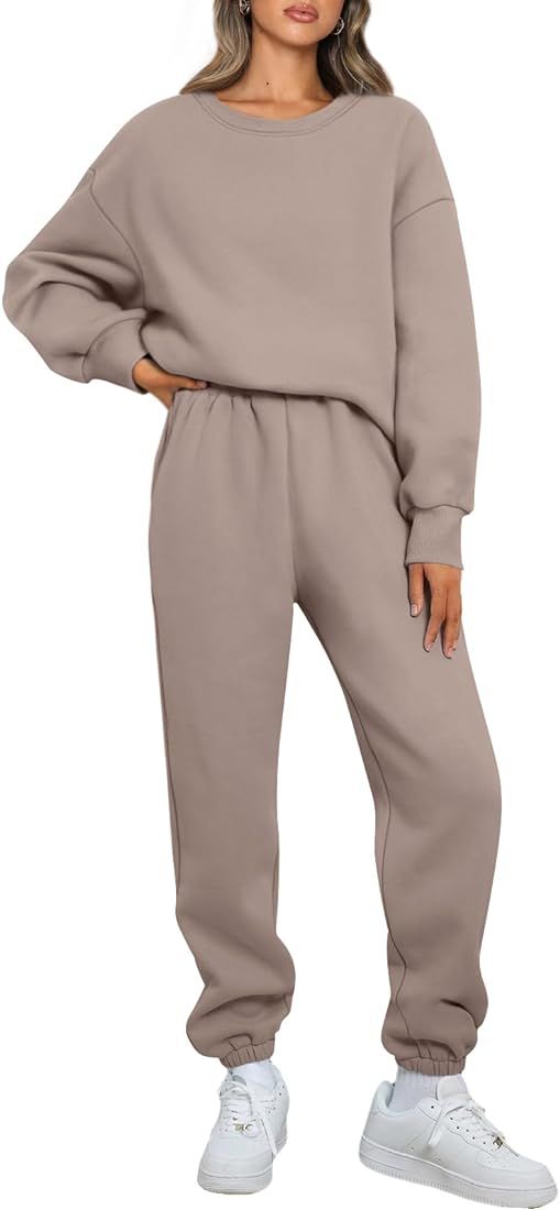 AUTOMET Womens 2 Piece Outfits Sweatsuit Oversized Sweatshirt Lounge Sets Baggy Sweatpants Fall Fashion with Pockets | Amazon (US)