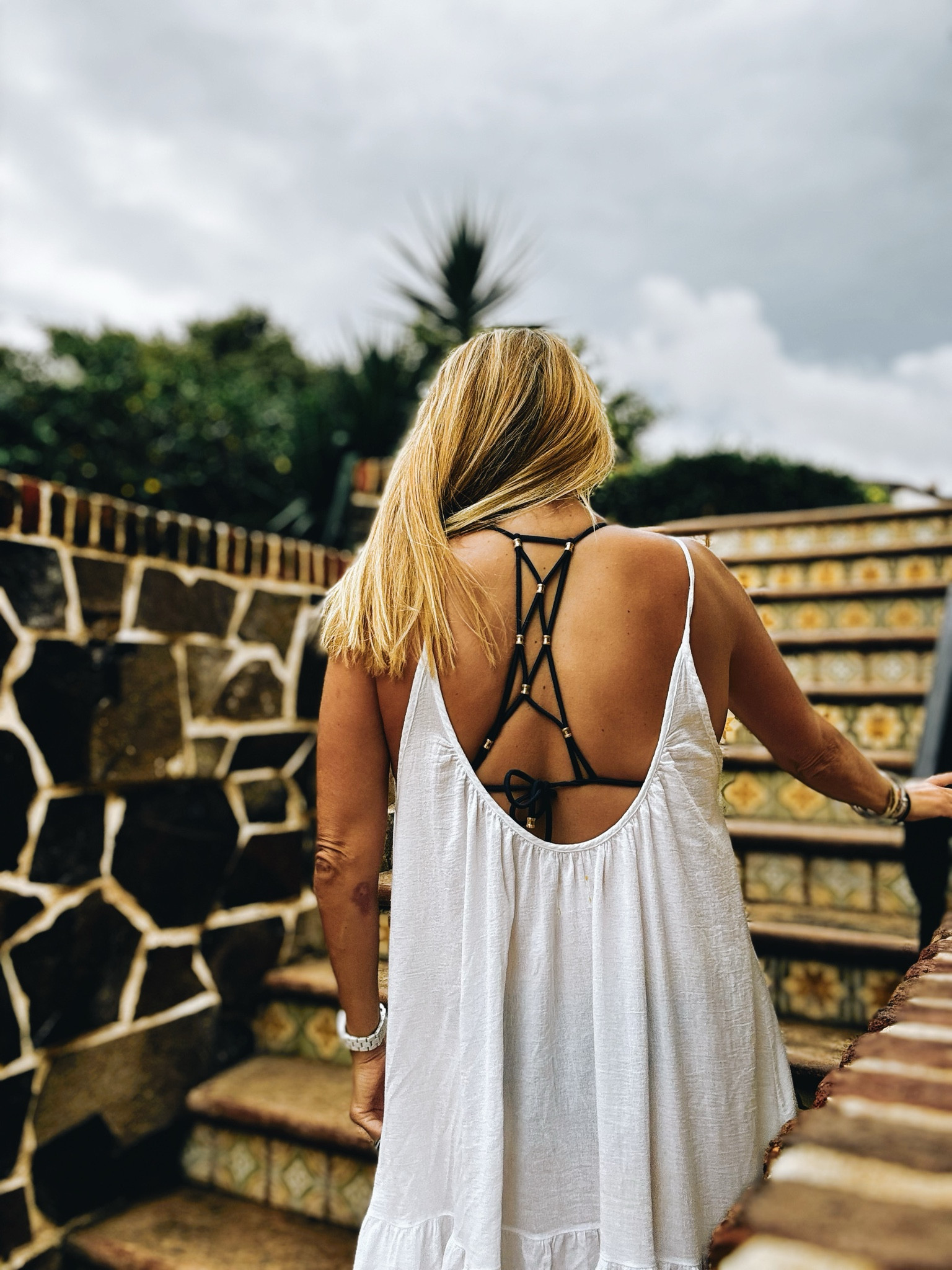 Vix Paula Hermany Lucy Triangle Top swimsuit. 9 Seed white coverup, summer dress.