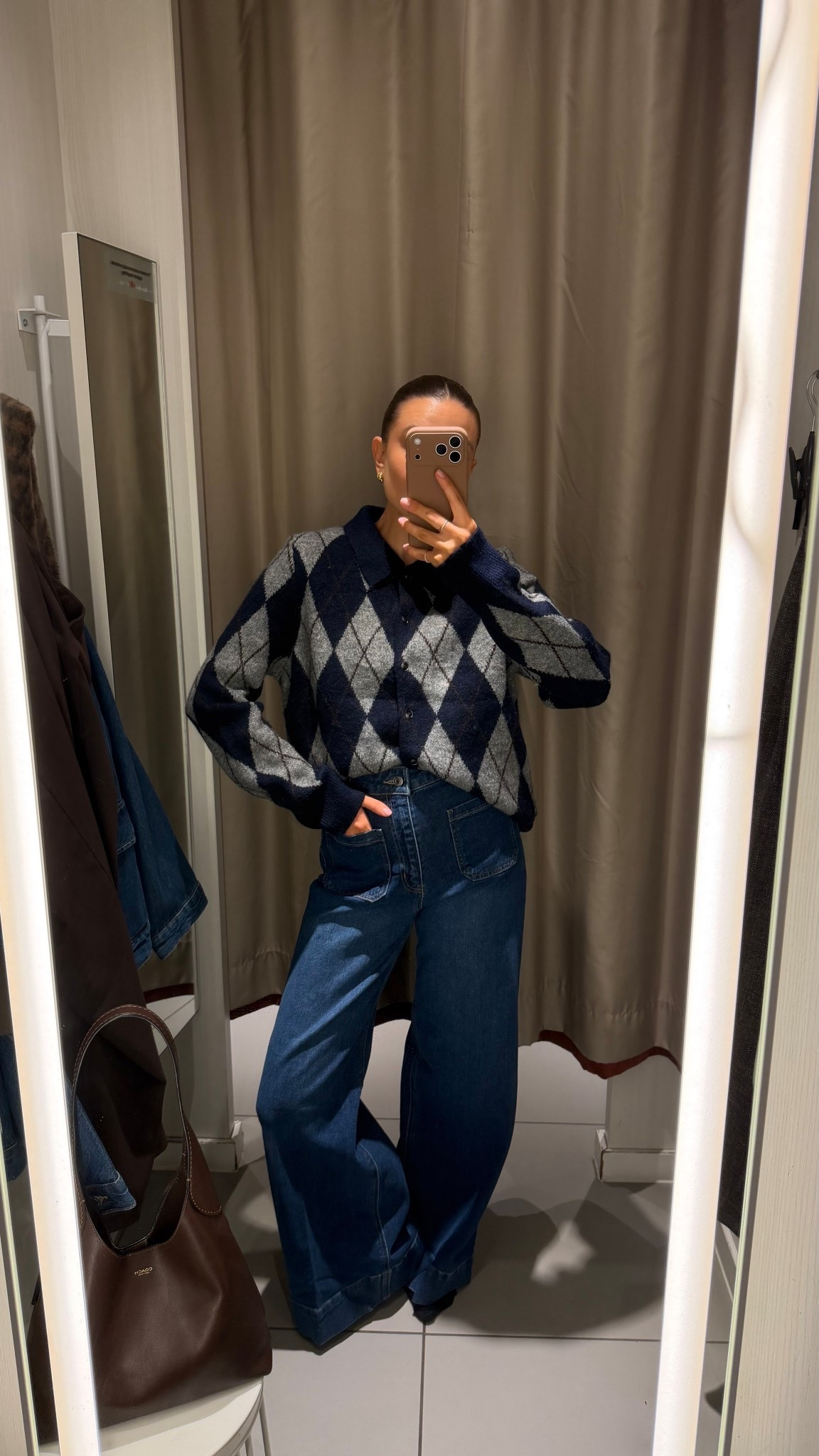 10/10 - wearing size 8 in the jeans and S in the cardigan (it’s oversized imo)  xx

#LTKuk #LTKwinter #LTKautumn