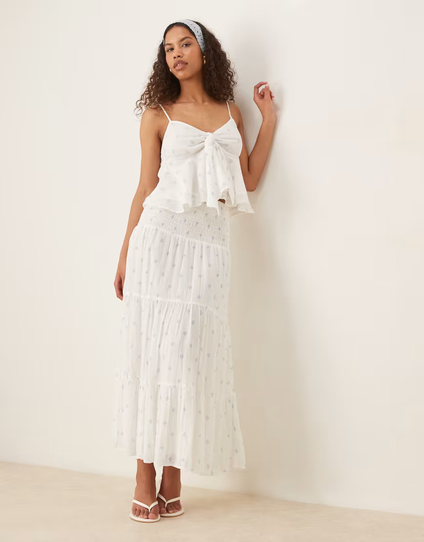 Gina Tricot tiered maxi skirt in white paisley print | ASOS (Global)