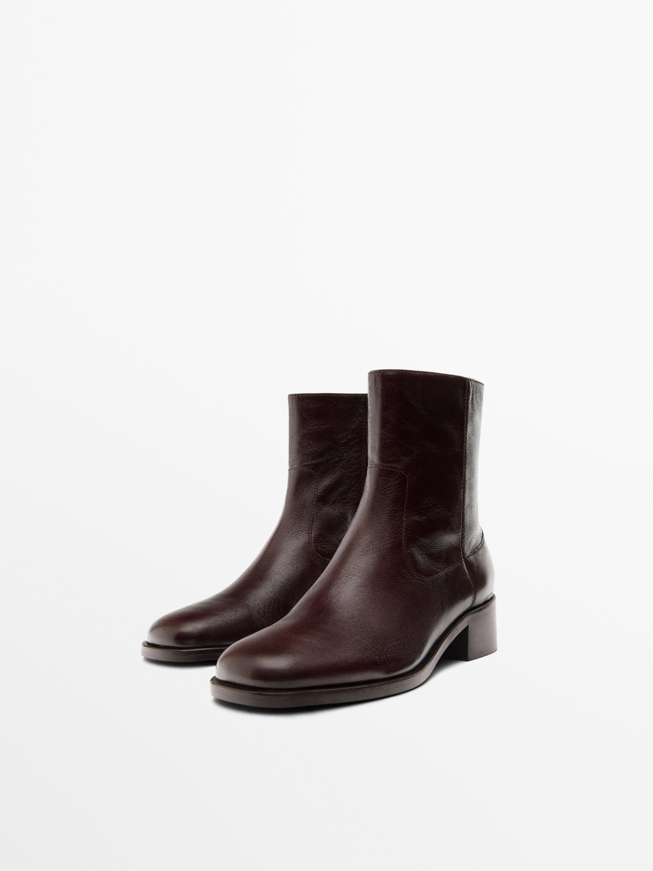 Crackled leather flat ankle boots | Massimo Dutti UK