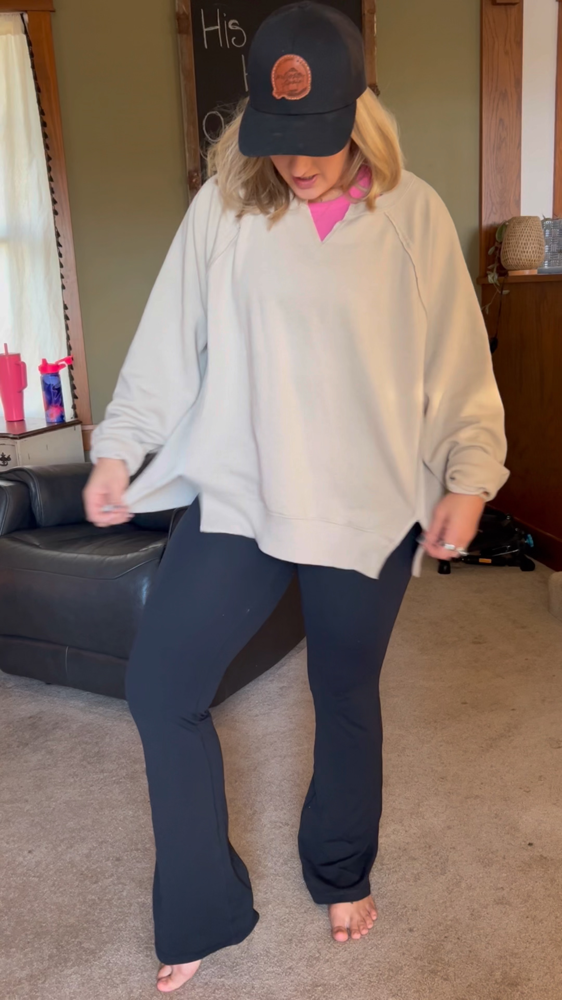 Cozy American eagle sweatshirt for fall 

#LTKMidsize #LTKSeasonal #LTKStyleTip