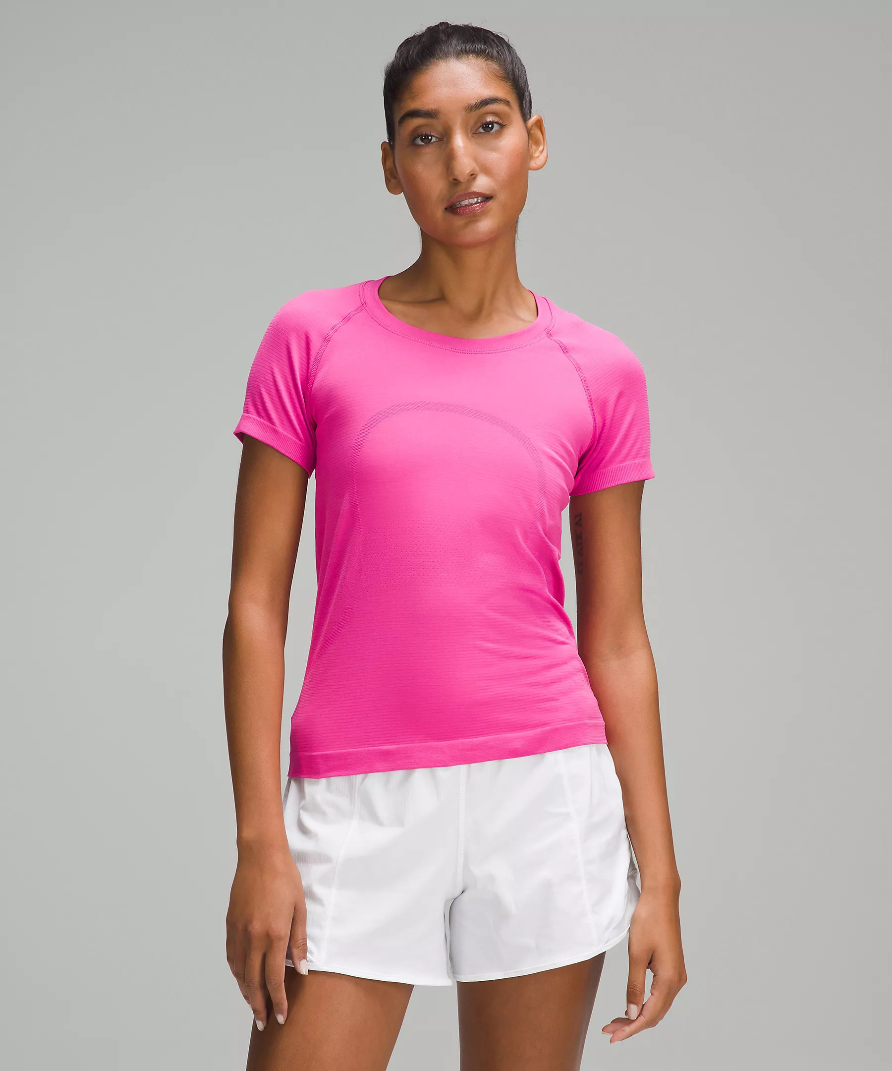 Swiftly Tech Short-Sleeve Shirt 2.0 *Race Length | Women's Short Sleeve Shirts & Tee's | lululemo... | Lululemon (US)