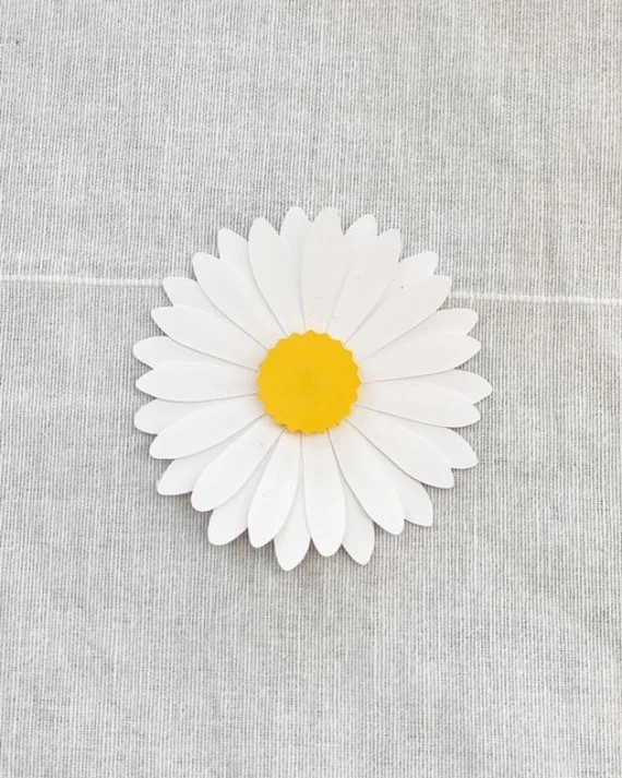 Paper Daisy - Paper Flower - Paper Confetti - Table Top Decor - Party Decor - Baby Shower - Daisy... | Etsy (US)