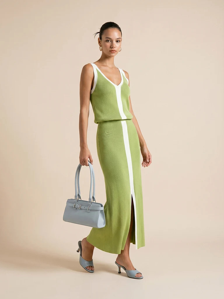 Contrast Trim Slit-Front Ribbed Knit Maxi Dress | Commense