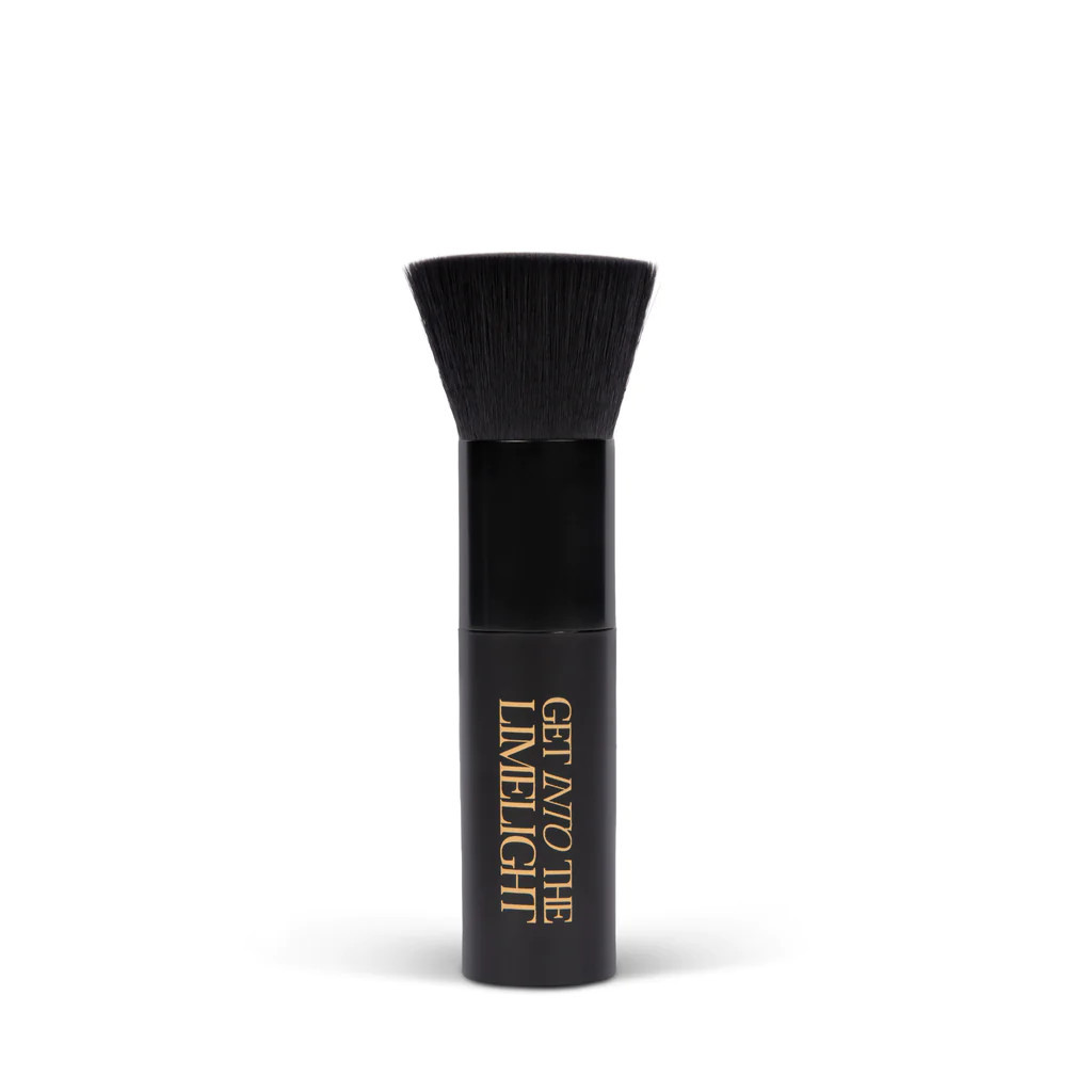 Kabuki Brush | Get Into The Limelight