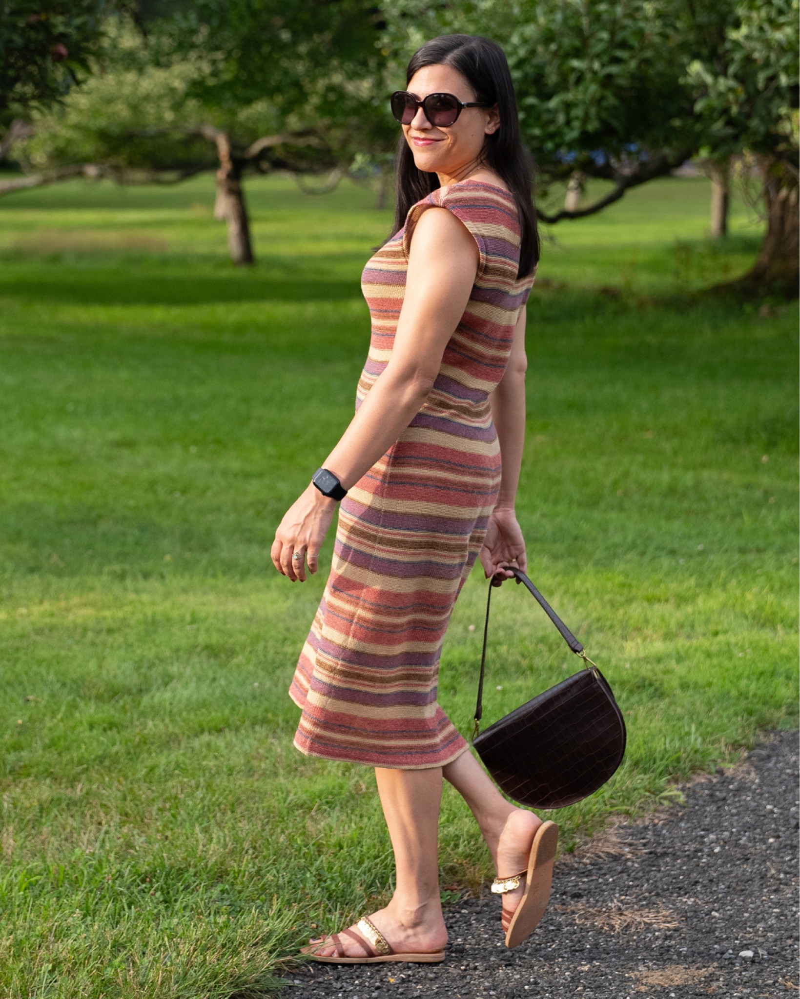 What I wore to a family bbq, including jewelry from @auratenewyork (#ad)



#LTKunder100 #LTKstyletip #LTKitbag