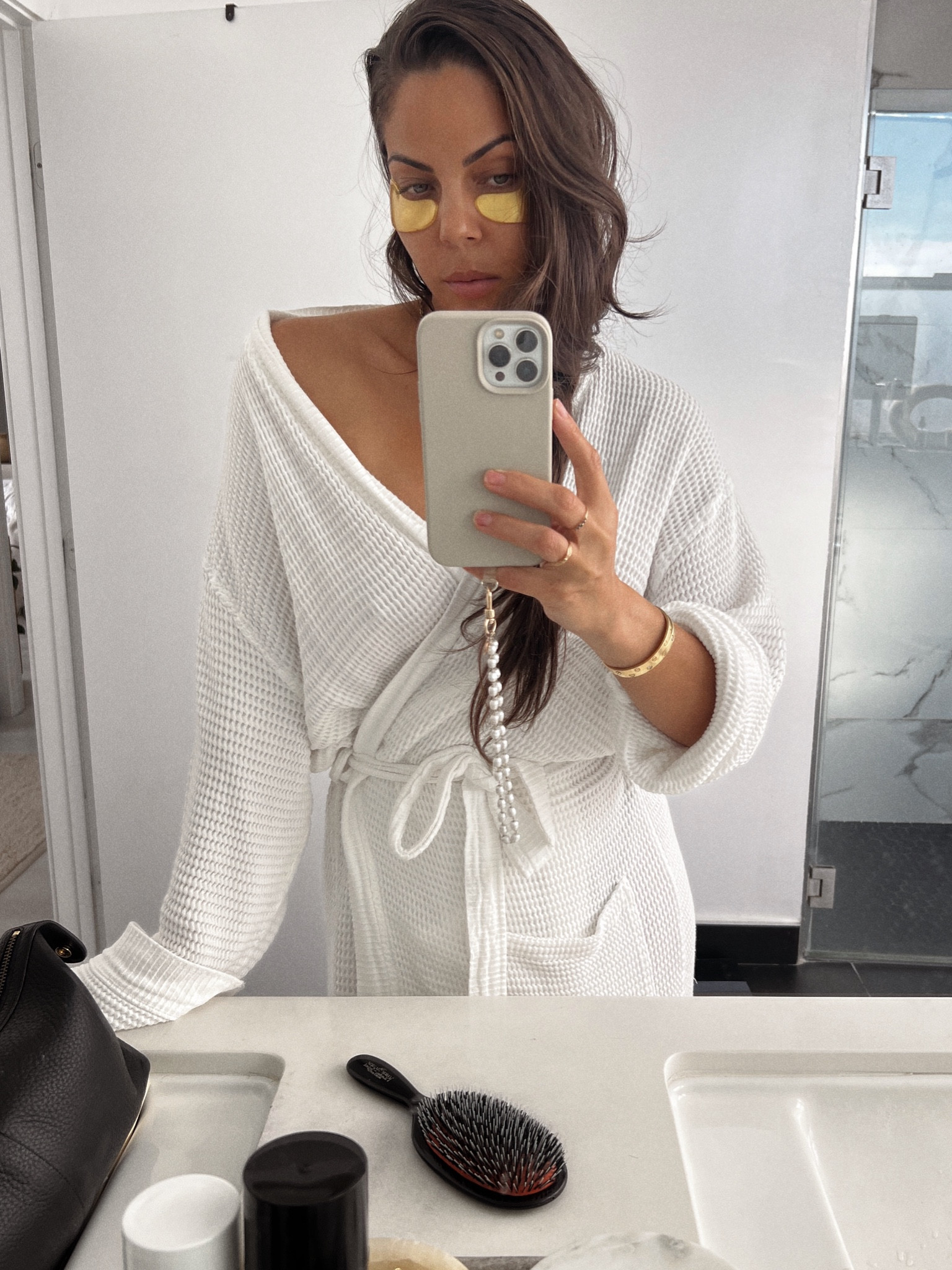 Early mornings usually mean tired puffy eyes, these 2 beauty products save me everyday  ✨

Skincare, Grace & Stella, eye patches, the ordinary 

#LTKGiftGuide #LTKFindsUnder50 #LTKBeauty