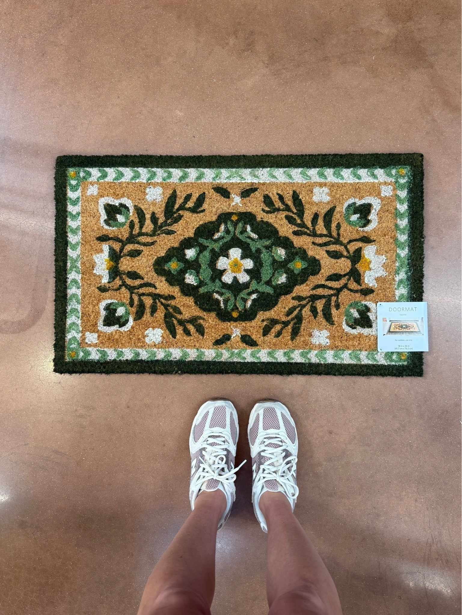 @Walmart  fall welcome mat



Fall finds, fall decor, outdoor finds, Walmart finds, coir mat

#LTKHome #LTKSeasonal