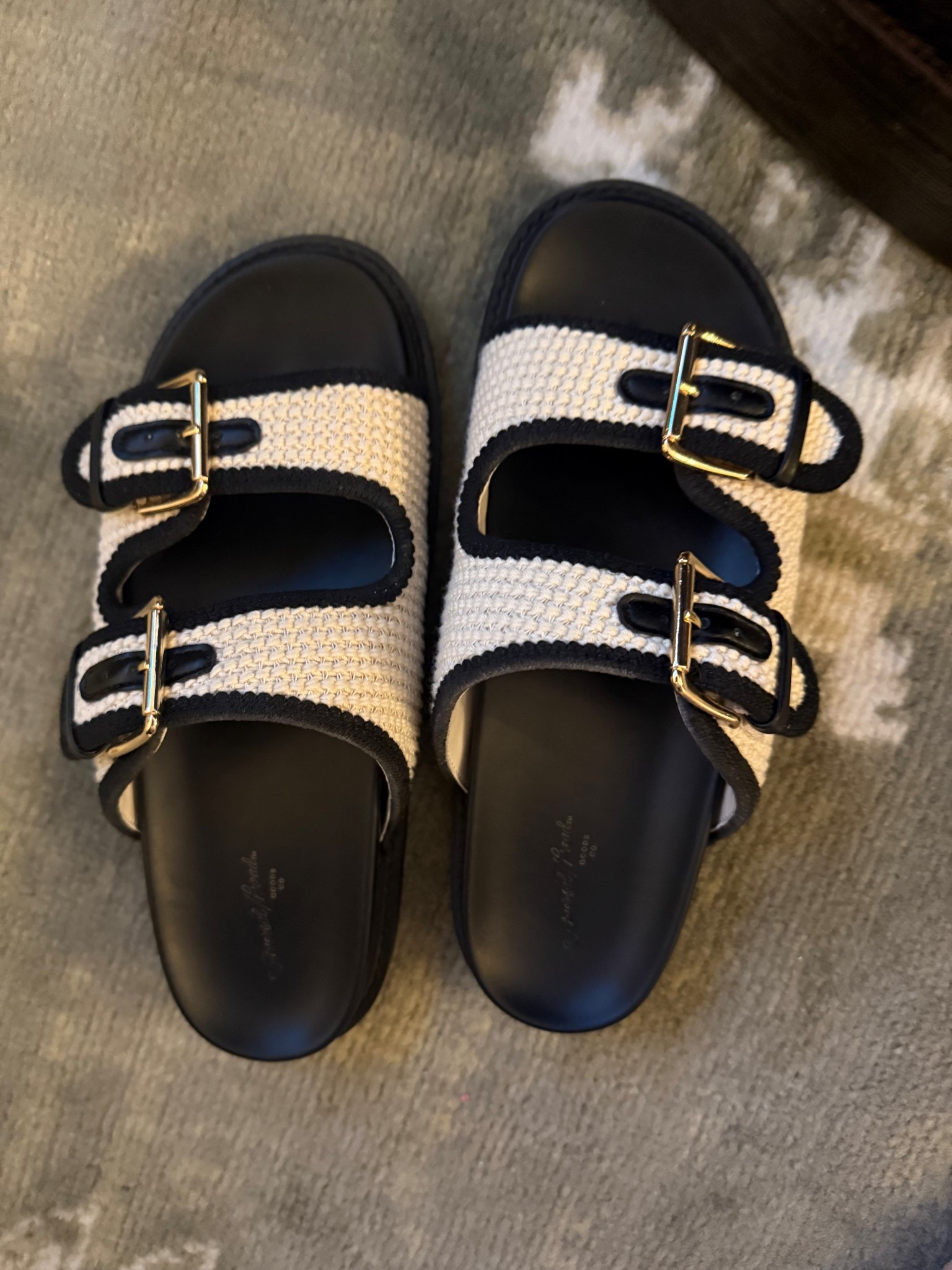 Favorite summer shoes right now 😍
I think these are low stock so I tagged other cute ones I love too 🖤


Target , women’s sandals , summer sandals , women’s Fashion , 

#LTKSaleAlert #LTKShoeCrush #LTKStyleTip