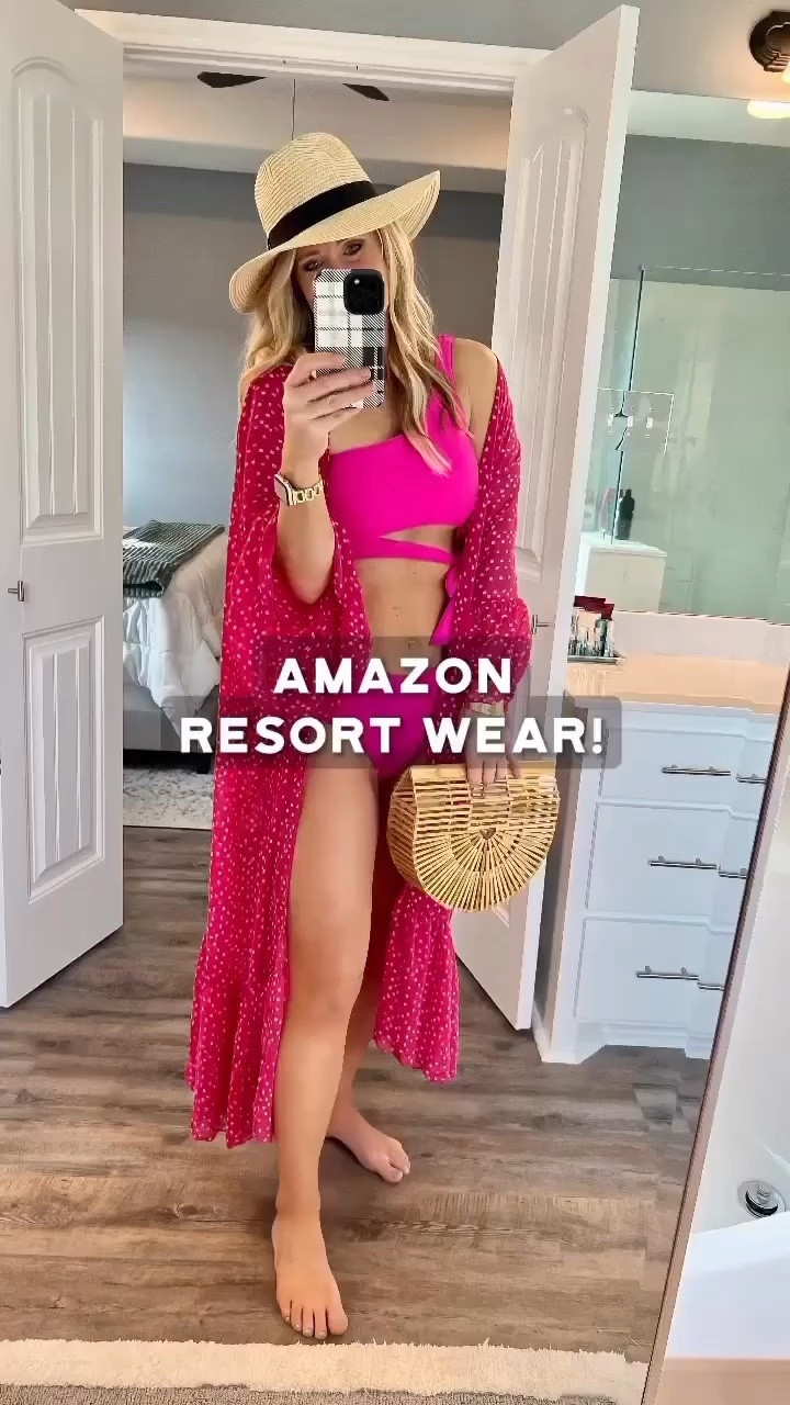 Amazon wins today. What can I say.
To Shop:
✨ DM me or comment for links
✨ Linked in bio 
I’m wearing size medium in swimsuit
.
.
. 
#amazonswim #blackswimsuit #amazonswimcoverup #amazon #amazonstyle #amazonfinds #founditonamazon #amazonfashionfinds #springbreak #springbreakoutfit #vacationwesr #swimsuitcoverup #pursecrush

#LTKFind #LTKunder50 #LTKswim