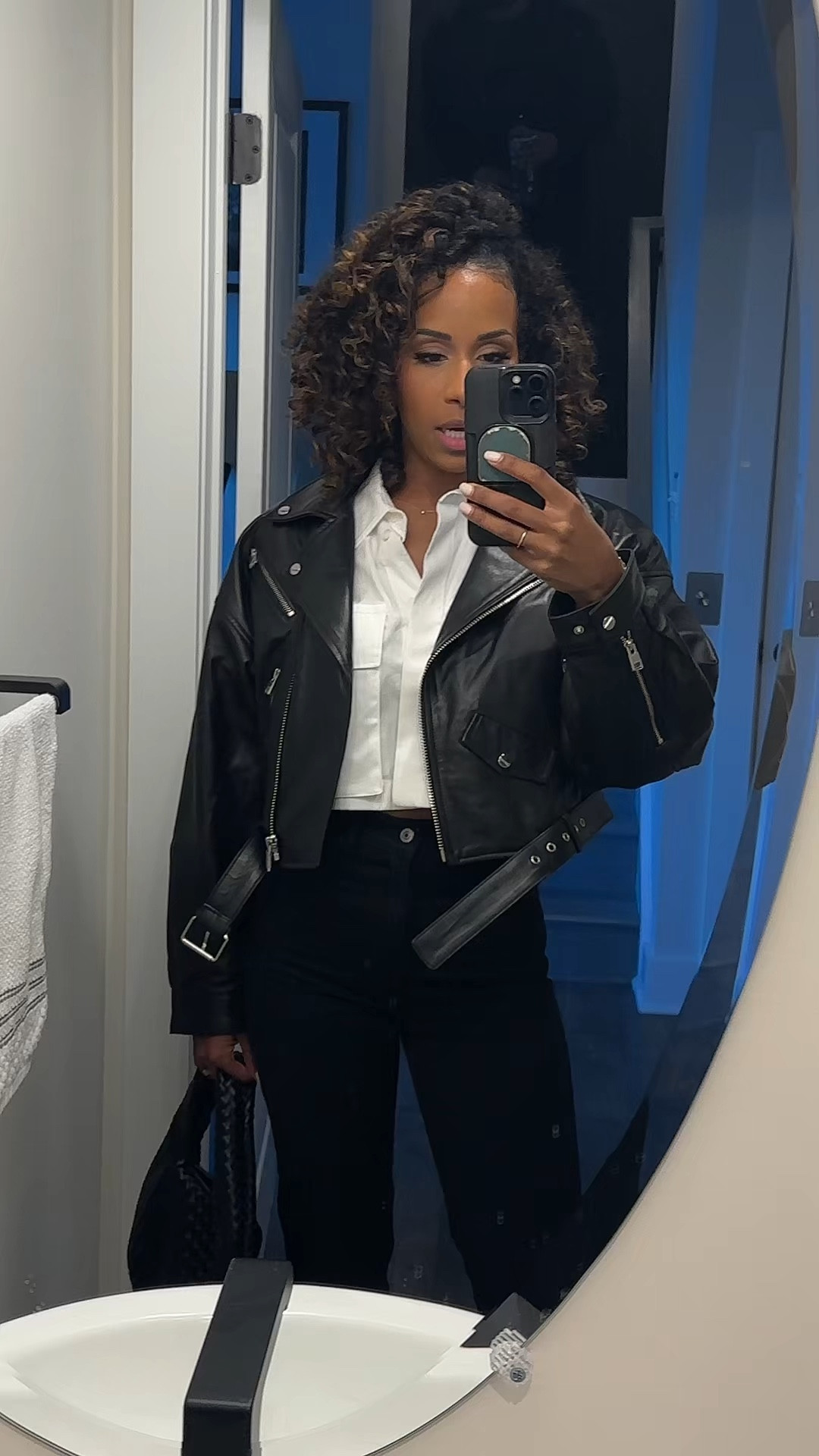 The leather jackets of ALL leather jackets! Just perfect 🤌🏾

#LTKVideo #LTKstyletip #LTKGiftGuide