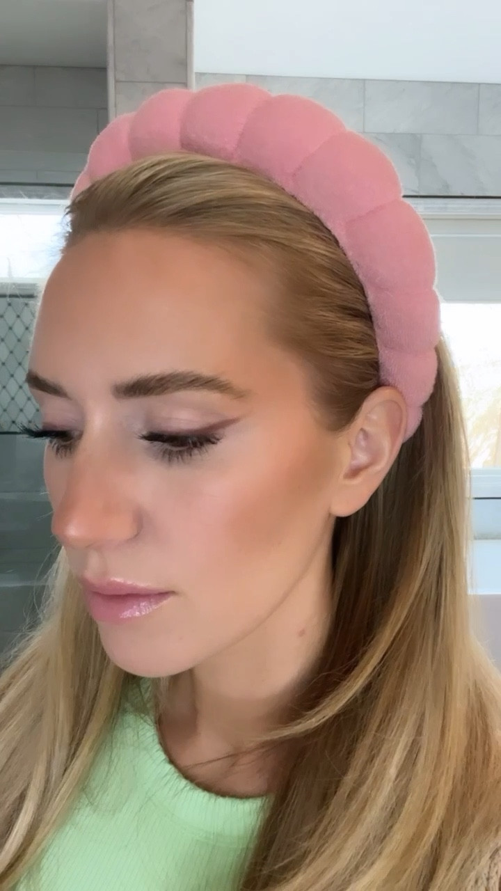 Brow things

#LTKunder50 #LTKbeauty #LTKstyletip