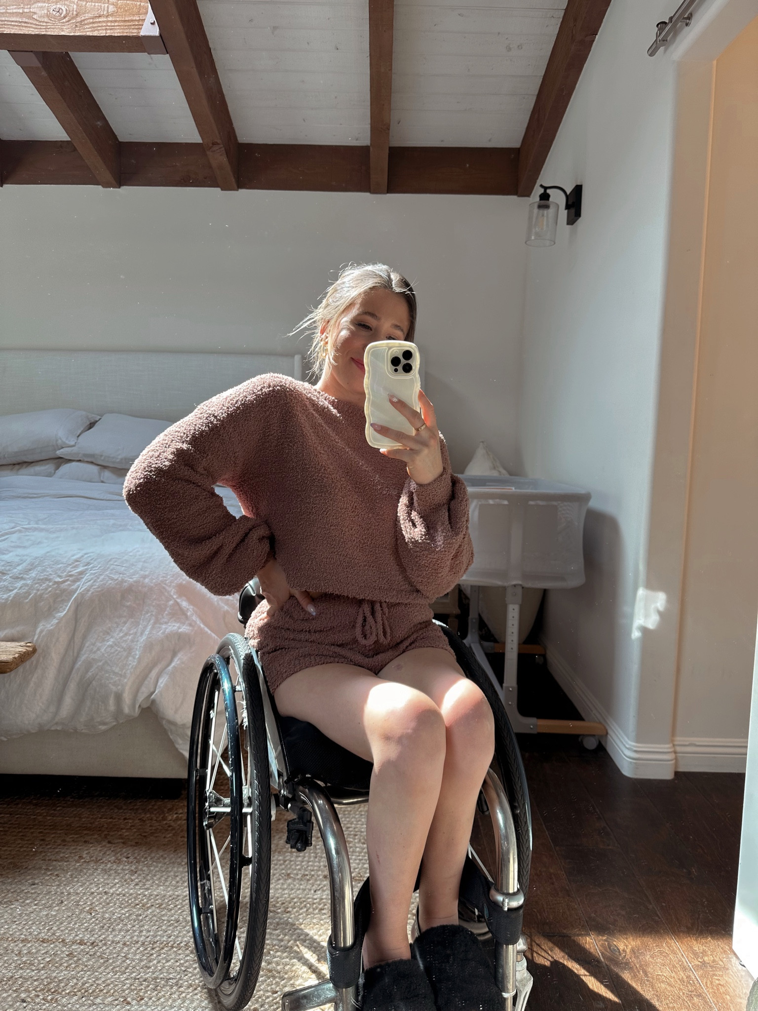 Work from home days = loungewear and slippers 🧸 #matchingset #lounge #loungewear #skims #teddyset 

#LTKunder50 #LTKhome #LTKworkwear