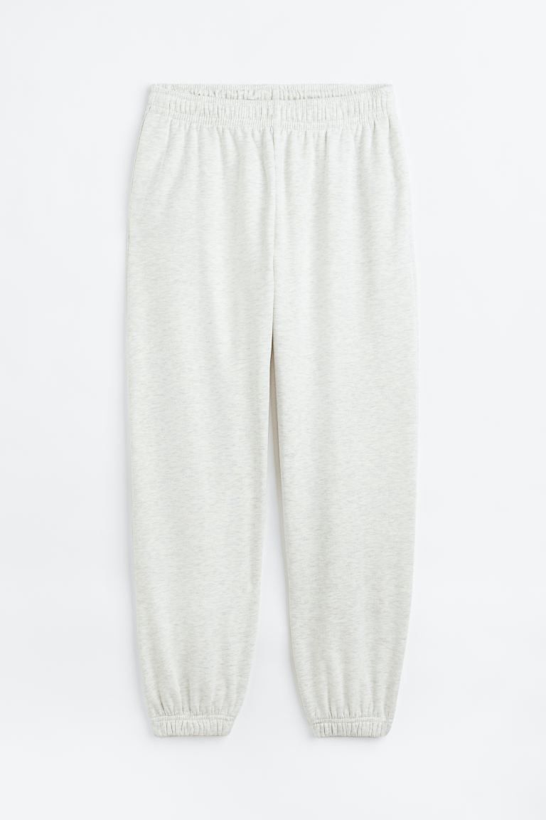 Oversized joggers | H&M (UK, MY, IN, SG, PH, TW, HK, KR)
