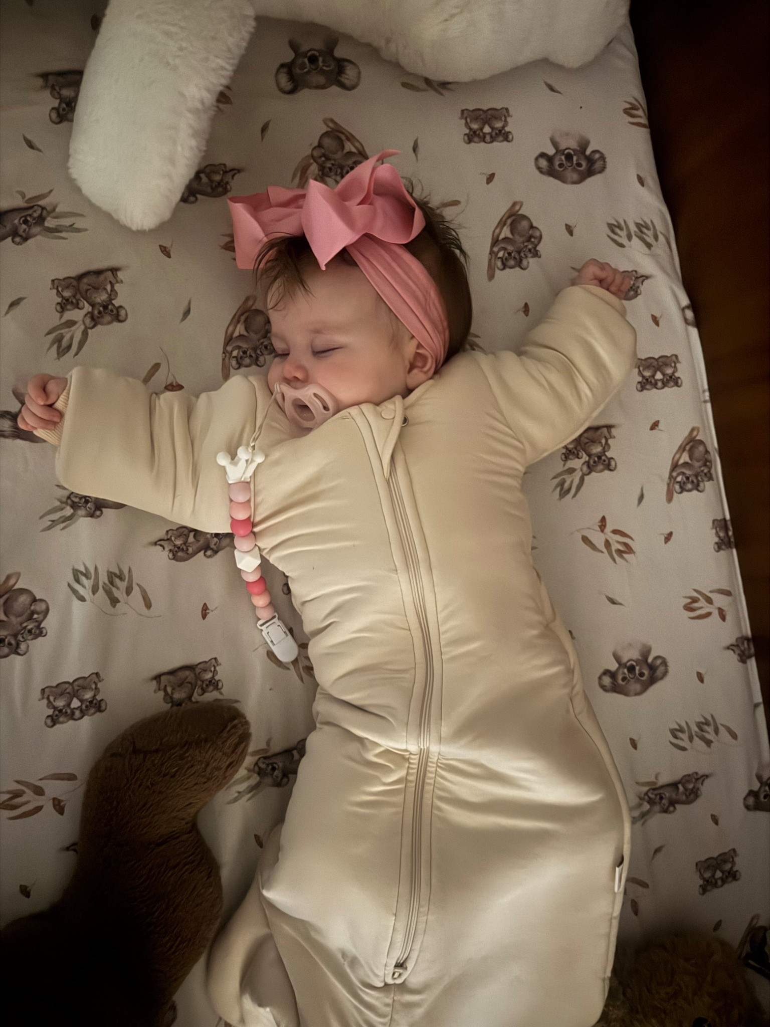 Transitional sleep sack that isn’t too hot (risky), still helps blunt the startle reflex, but helps transition them from the tight swaddle feeling 💓

#LTKKids #LTKmomlife #LTKBaby