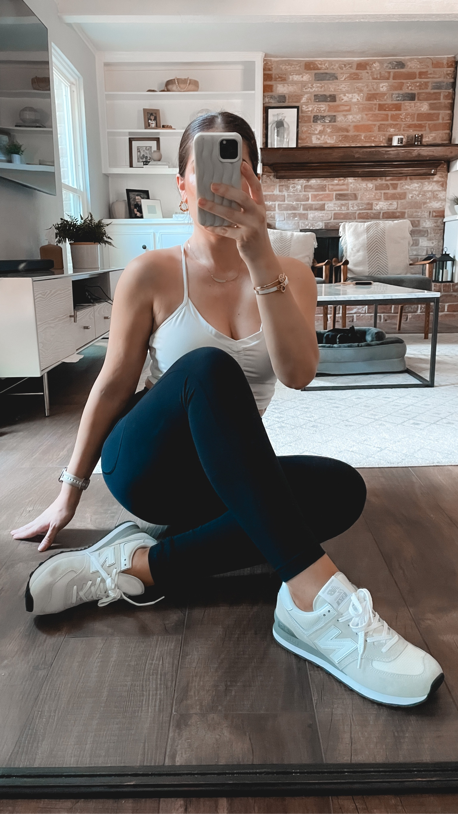 New Balance 574 sneakers | New Balance 574 sneaker outfit | fall outfits 

#LTKshoecrush #LTKSeasonal #LTKfitness