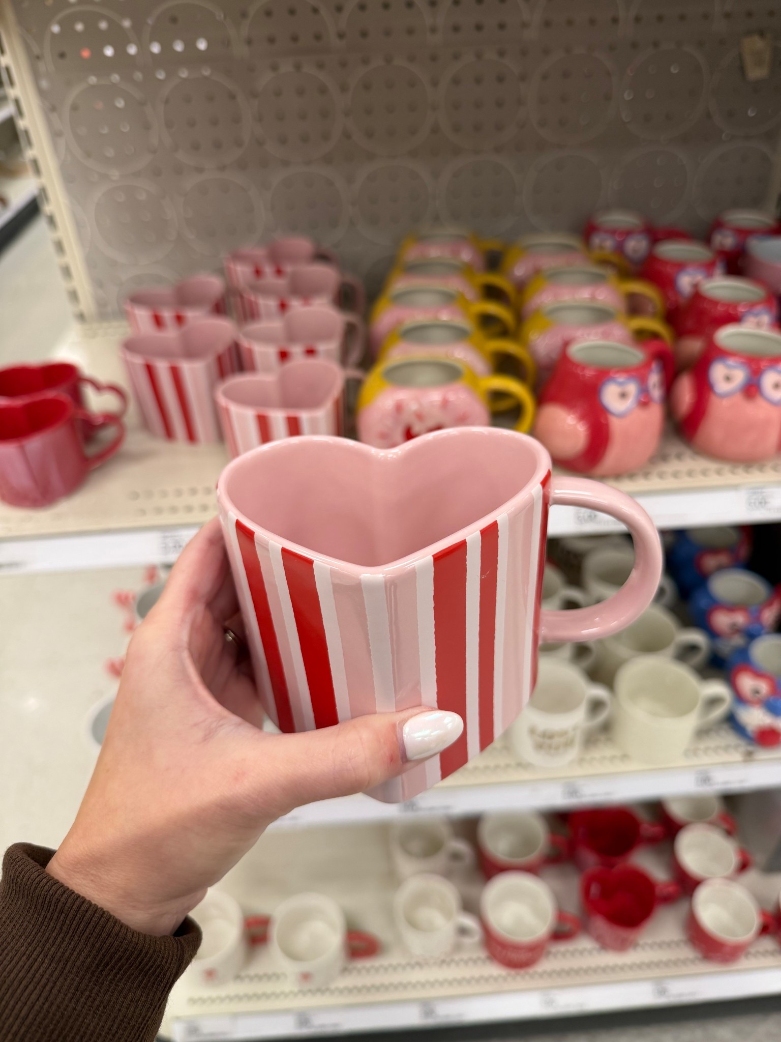 This heart shaped mug is so cute and the perfect mug to be sipping your coffee in all season long! 

#LTKFindsUnder50 #LTKmomlife #LTKfoodie
