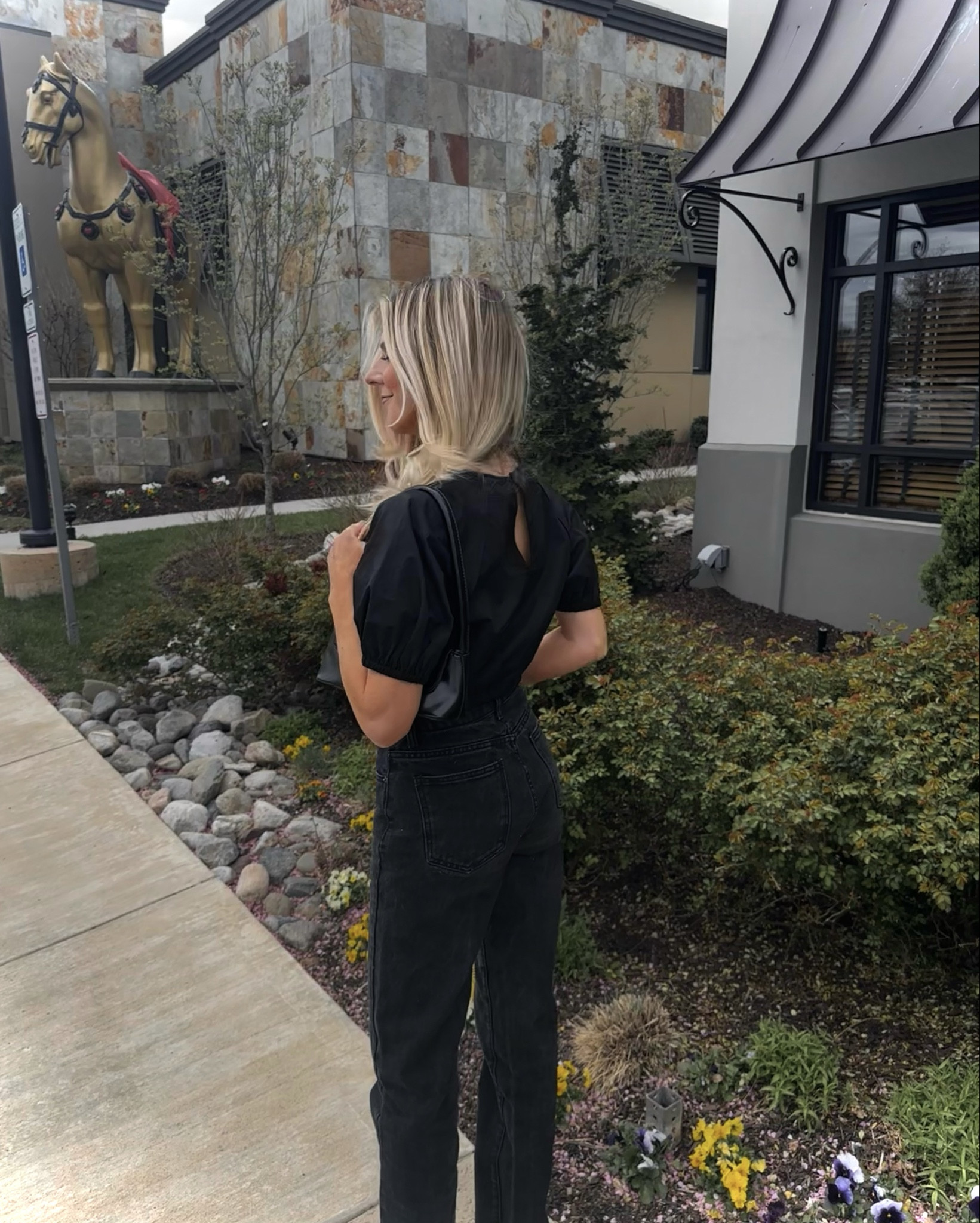 Jeans, date night outfit, dark wash denim, spring outfits, black jeans, black denim, date night outfits, jeans and a cute top, easy going out outfit, easy outfits, affordable outfits 🍟

#LTKSeasonal #LTKstyletip #LTKxTarget