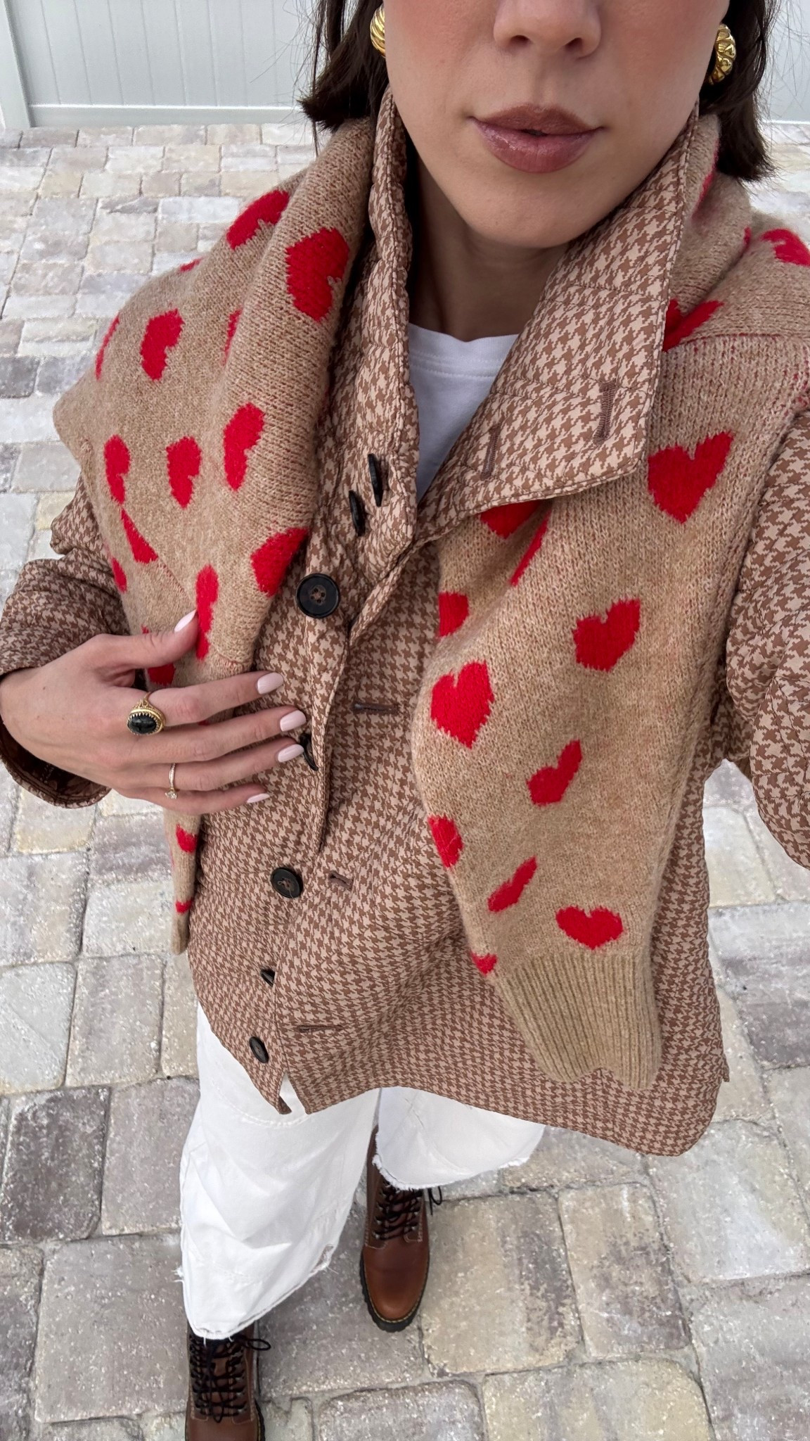 Shop the look

Valentine’s Day outfit, ootd, hearts, day date, valentines

#LTKootd #LTKmomlife