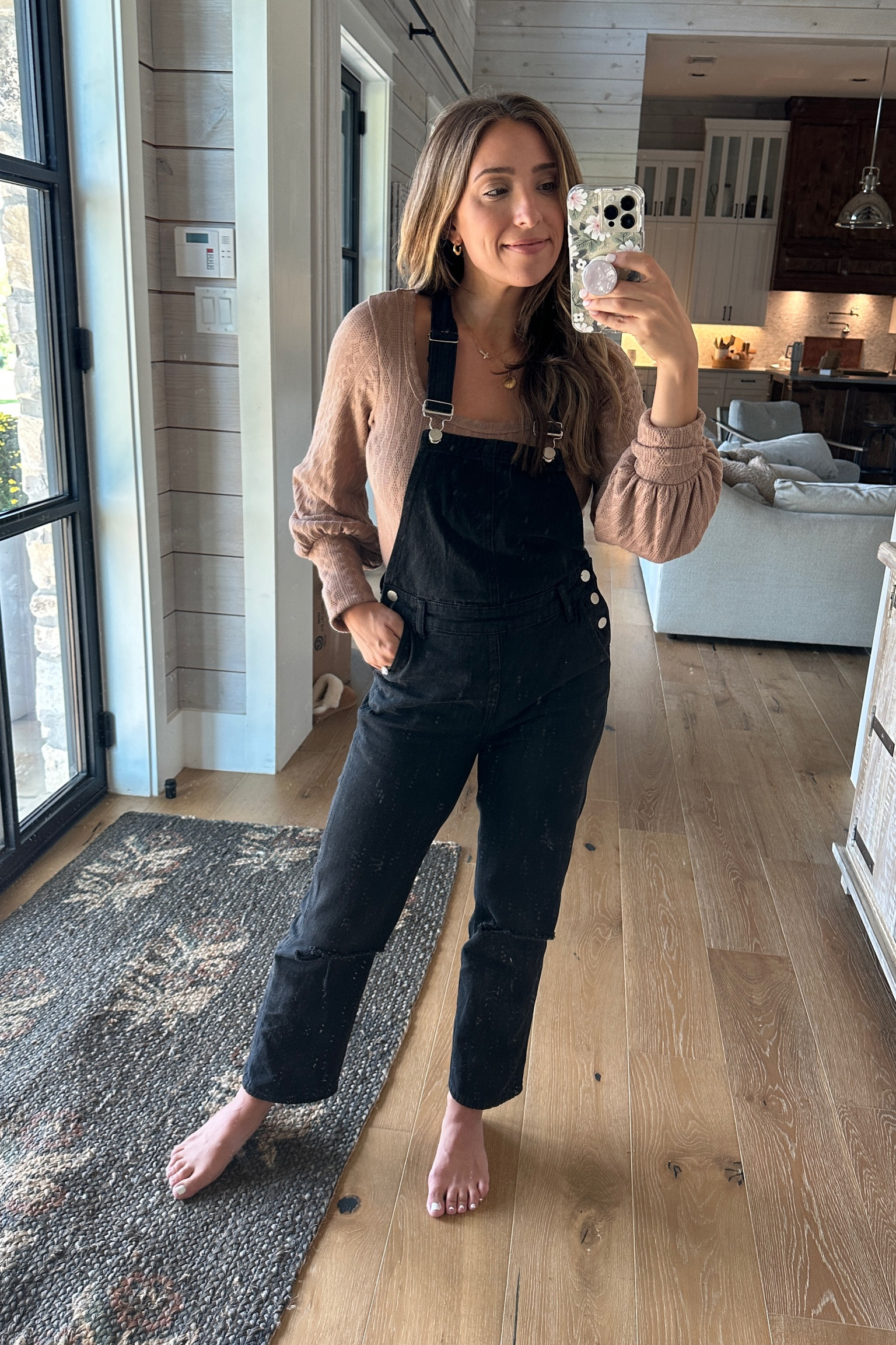 obsessed with these black distressed overalls from pink lily! And the top underneath is actually a bodysuit 🙌🏼

#LTKstyletip #LTKSeasonal #LTKunder50
