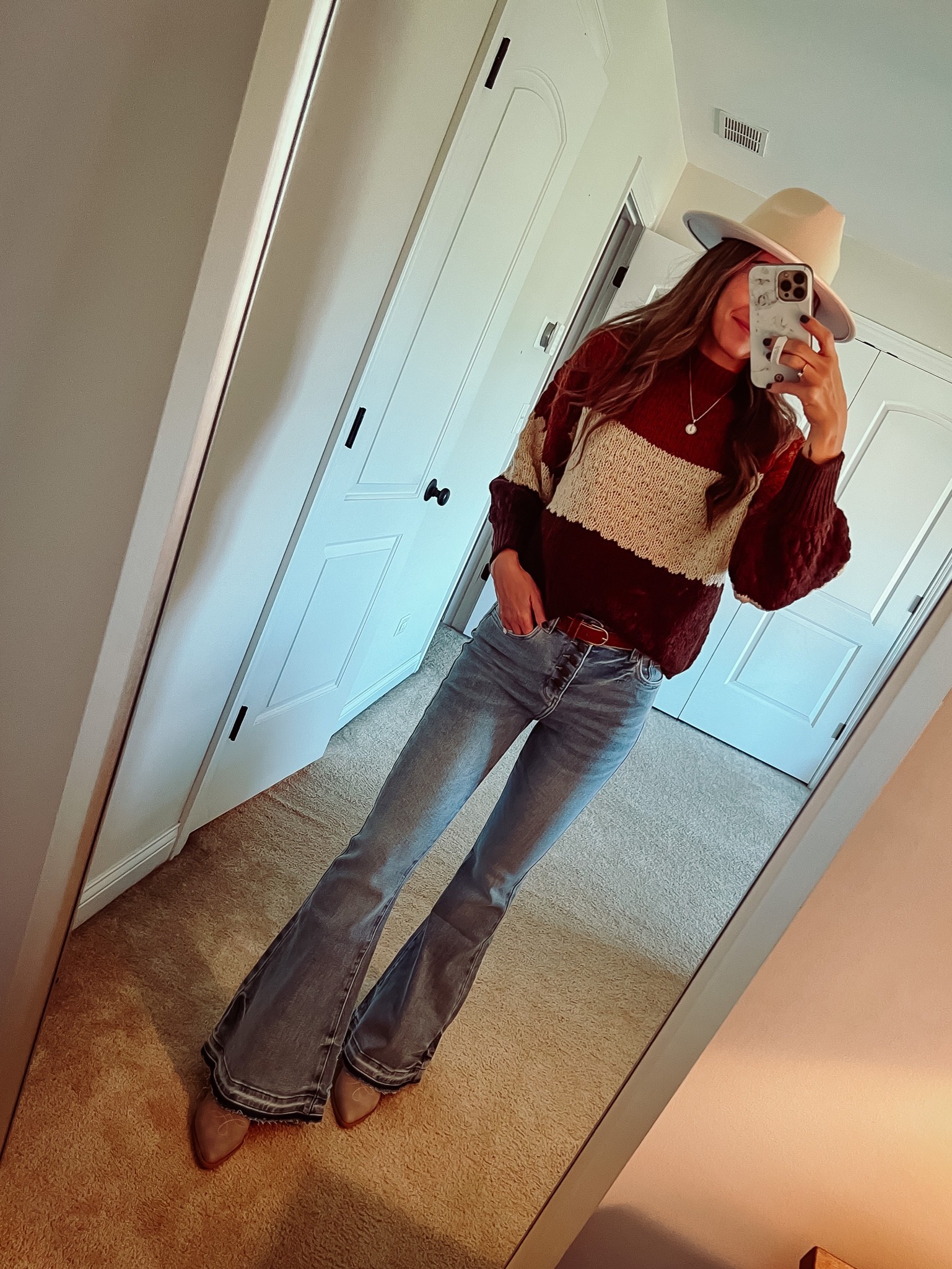 Pink Lily Fall clothes are so good right now - just got this order in and love every piece! 

Sweater - small
Jeans - 4//27
Shoes - 8


#pinklily #fallstyle #fallclothes #flaredenim #sweater #hat #booties #falloutfitinspo 

#LTKsalealert #LTKSeasonal #LTKstyletip