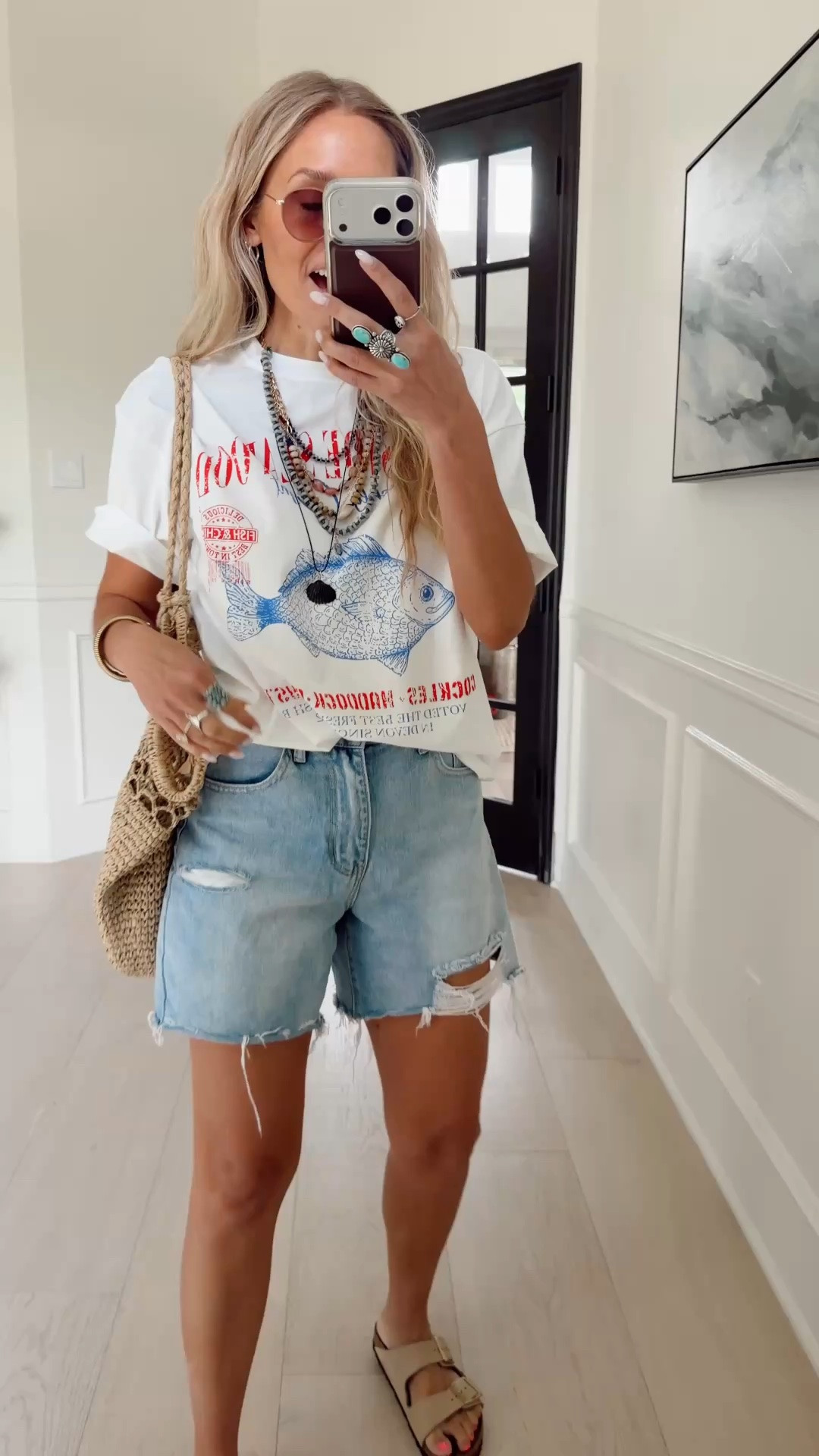 🤍 ✨ANTHRO VIBES✨ on an Amazon budget yes please!!! You have to check out all the cute prints this tee comes in.

Wearing my tts // small

#LTKootd #LTKdayinmylife #LTKgrwm