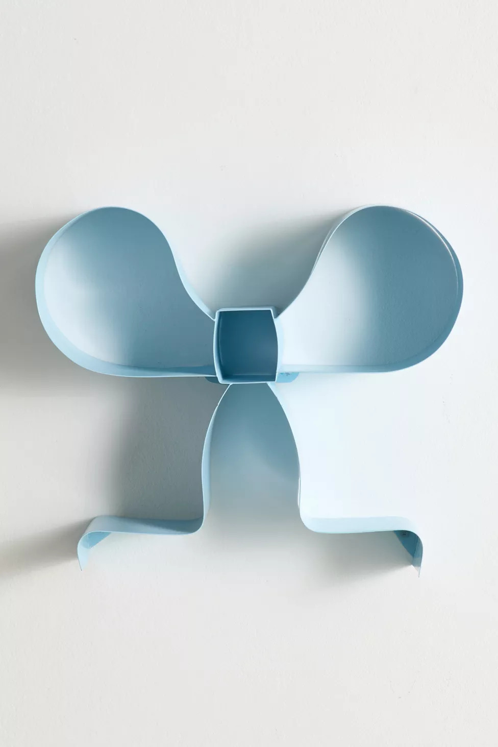 Large Bow Shaped Wall Shelf | Urban Outfitters (US and RoW)
