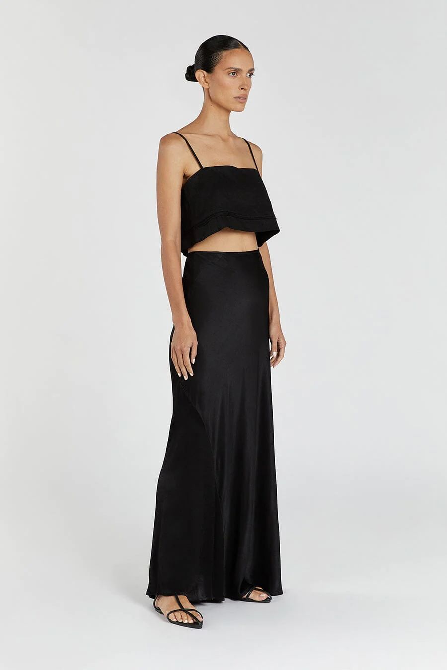 LAINIE BLACK LINEN CROP TOP | DISSH