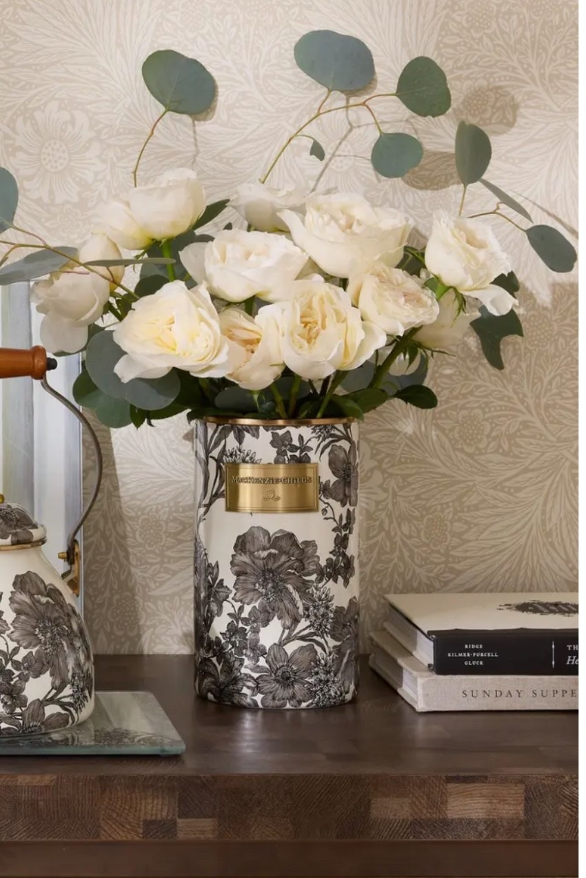 This Sterling English Garden piece from MacKenzie-Childs makes the dreamiest floral vase. 😍🌿
The colors, the pattern, the charm — it’s cottage garden perfection in any room. 🏡🌸
Currently obsessed. 💗
#mackenziechilds #vase #floraldesign #homeaccents #ltkhome #ltkfinds #cottagecoredecor #homestyle #decorinspo #springvibes #giftidea