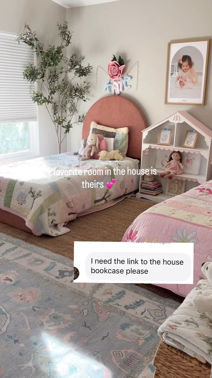 Comment SHOP below to receive a DM with the link to this post on my LTK ⬇ https://liketk.it/5Pge6

#girlsroom #maxandlily #girlmom #wimsicalroom #girlydecor
