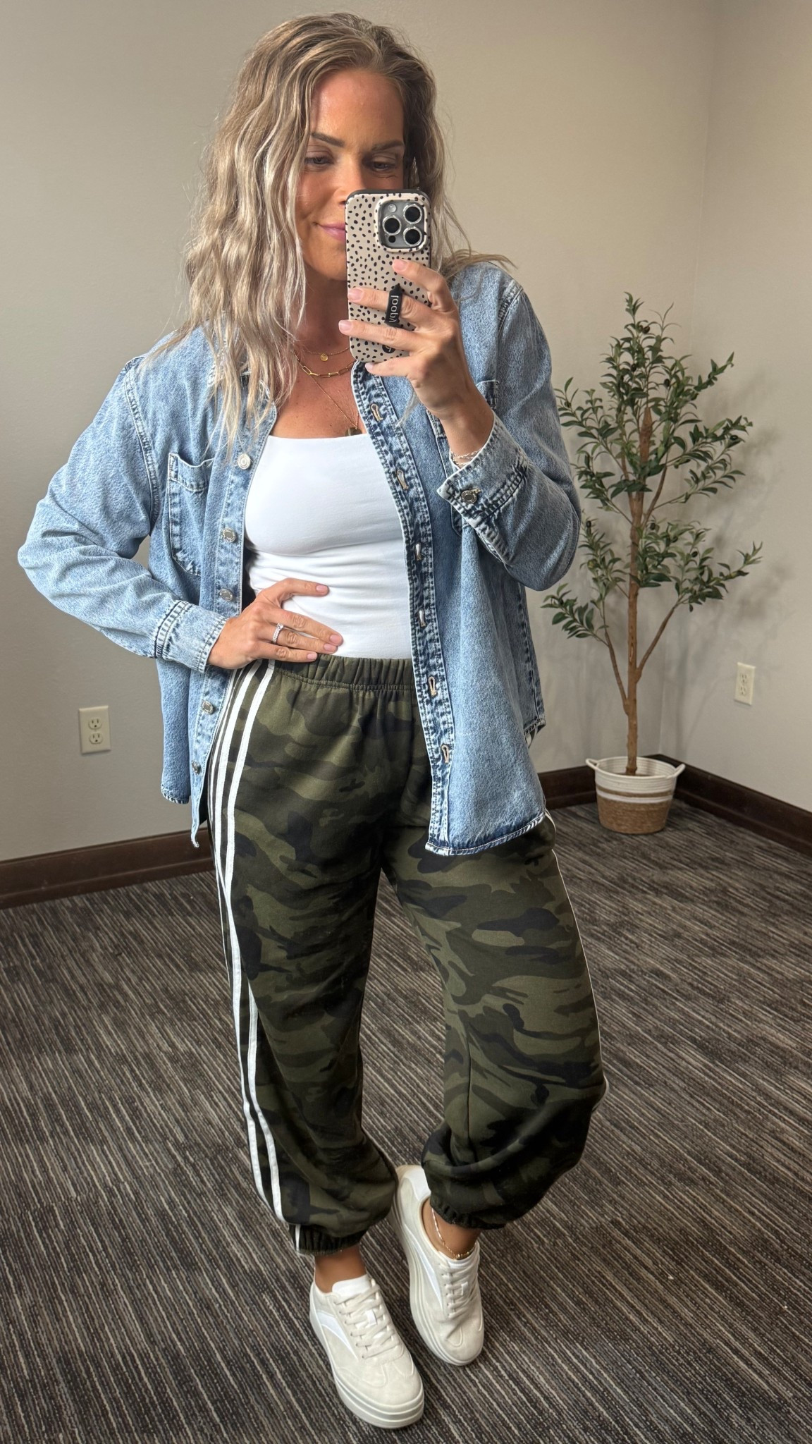 Medium in the joggers but could do the small as they’re roomy. Small tops 

#LTKFindsUnder50 #LTKSeasonal #LTKStyleTip