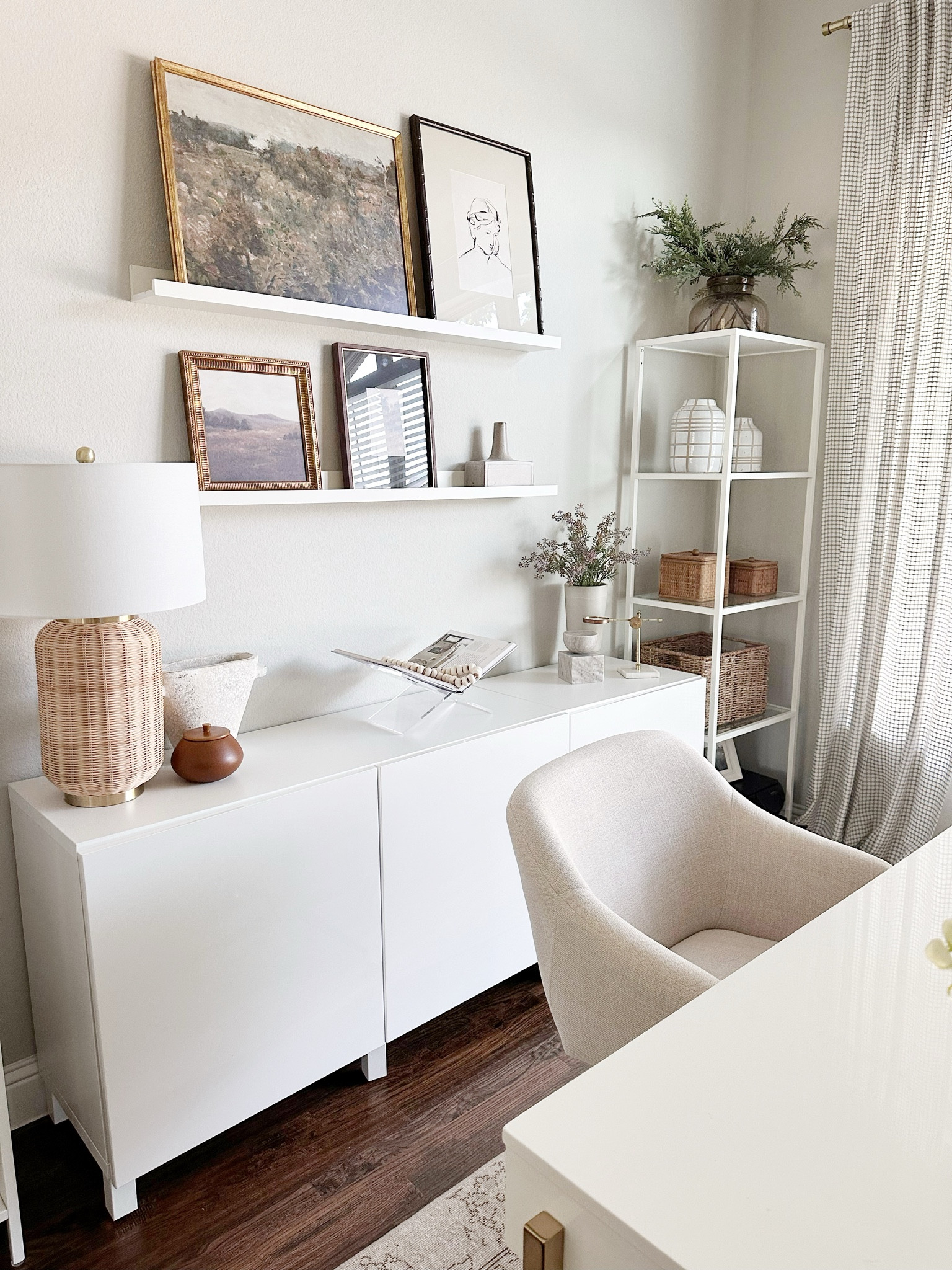 Neutral office furniture and decor 

#LTKHome #LTKStyleTip