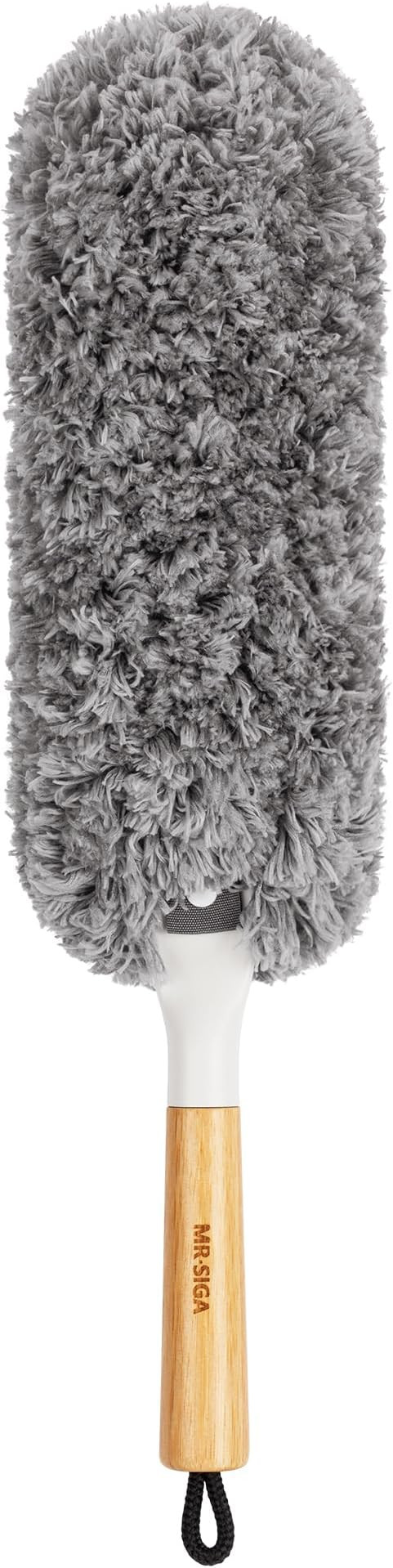 MR.SIGA Lint Free Microfiber Duster, Washable and Reusable Duster with Bamboo Handle and Replacea... | Amazon (US)