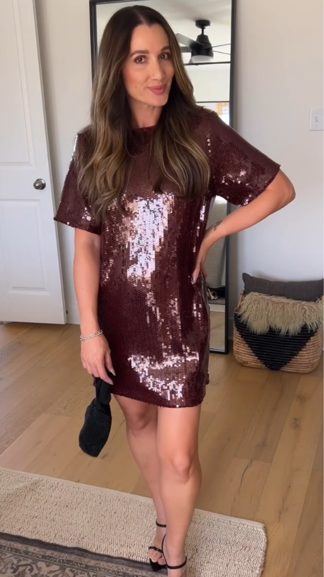 A perfect sequins moment! Not too much but just enough glam. Also perfect for a day where you might feel a little bloat!

#LTKHoliday #LTKSeasonal #LTKParties