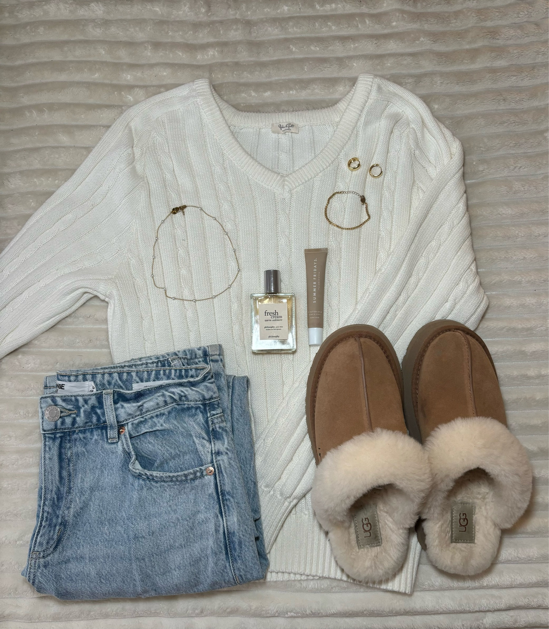 Comfy Fall Outfit 🤍 