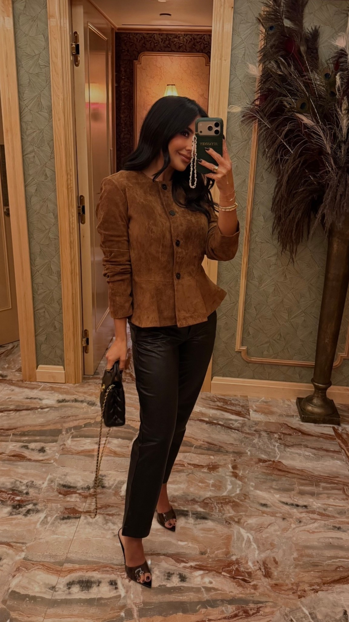 suede Jacket is sold out but the rest are staple pieces to have in your wardrobe!

linked similar jackets for you affordable options 

#LTKdatenight #LTKFashionMonth #LTKautumn