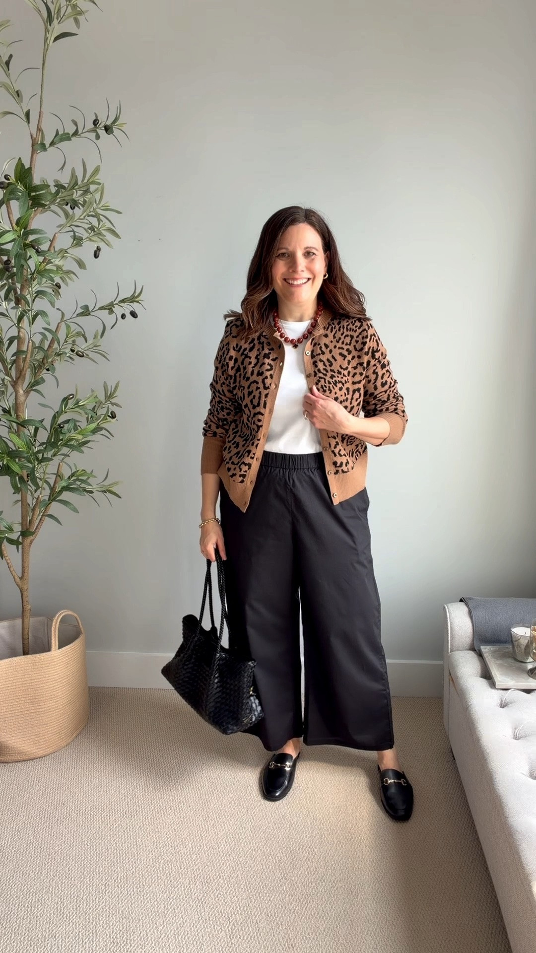 Here’s the 100% cotton poplin Quince pants that I shared in my August work post today. This is a size large and it’s too big all over for me. I typically wear a size 10. A medium is my true size and it’s the size I’m keeping. Size up in this Old Navy cardigan. It fits small and short. I wear a large with a 36B bust.￼￼

#LTKOver40 #LTKSaleAlert #LTKMidsize