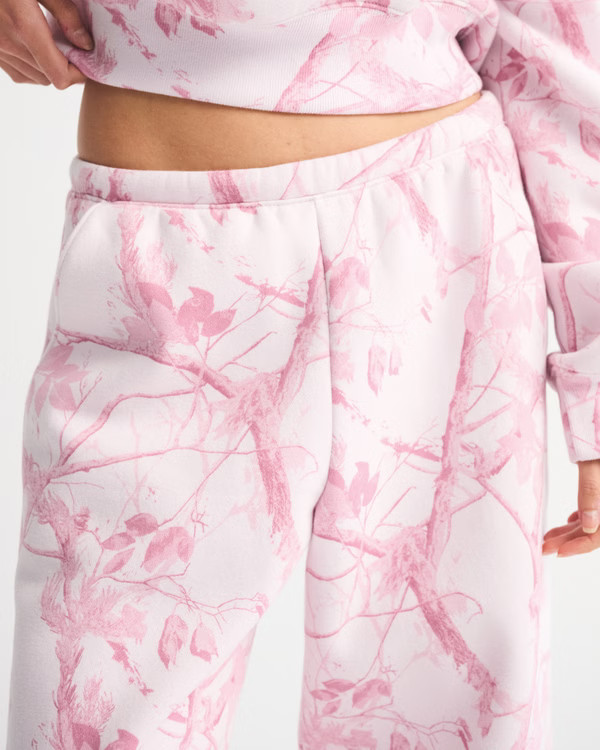 High Rise Sunday Baggy Sweatpant | Abercrombie & Fitch (US)