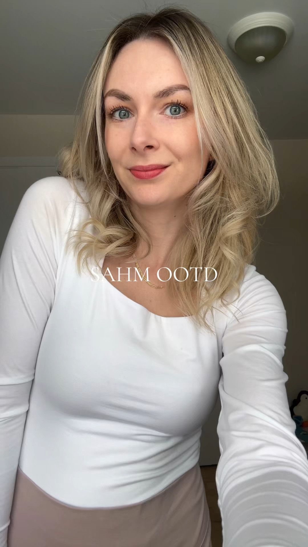 Today's stay at home mom outfit | Comfy outfit inspiration | Mom style

#LTKfindsunder100 #LTKfindsunder50 #LTKmidsize