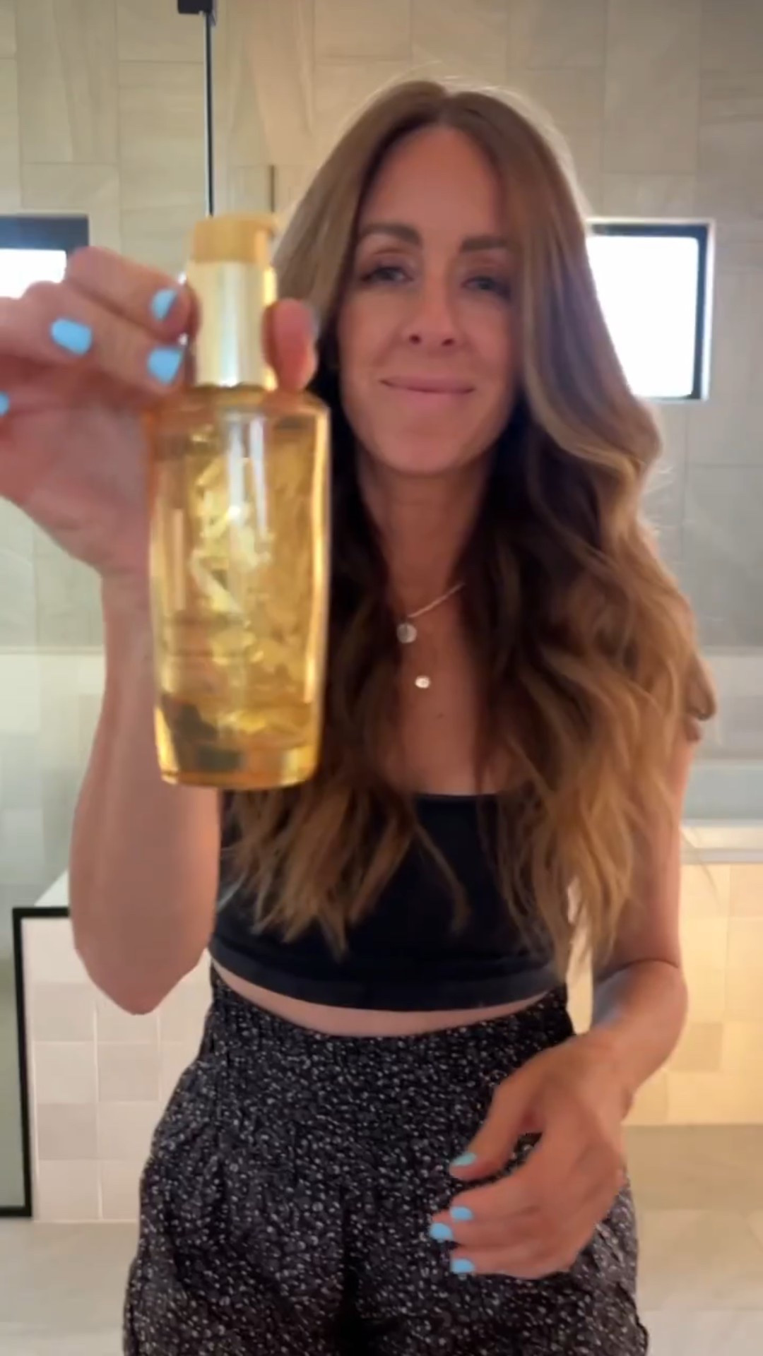 the BEST hair oil! i’ve used this for years and it’s amazing! 

#LTKHoliday #LTKGiftGuide #LTKselfcare