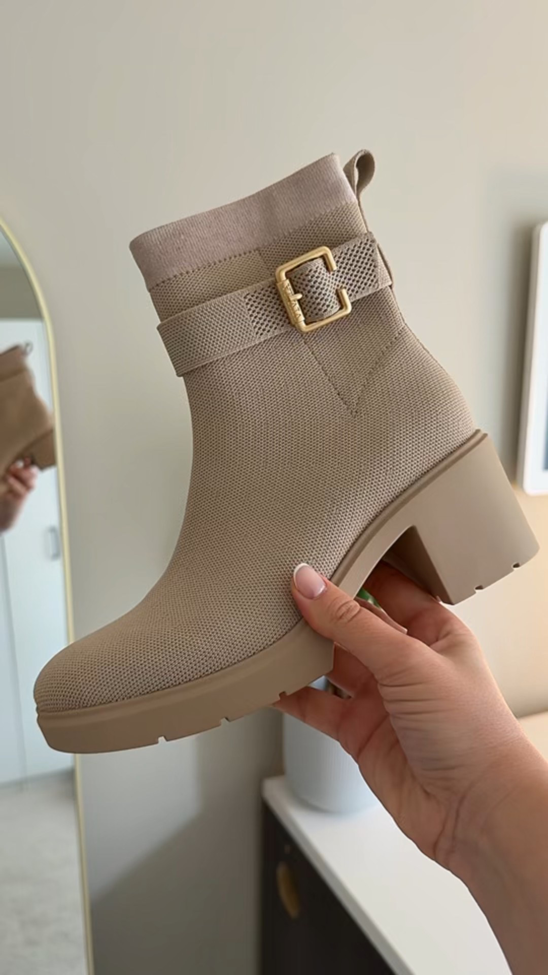Boots of the season! 👀🙌🏼

#boots #ltkfashion #style #ltkboots #ltkwinter #ltkfall 
