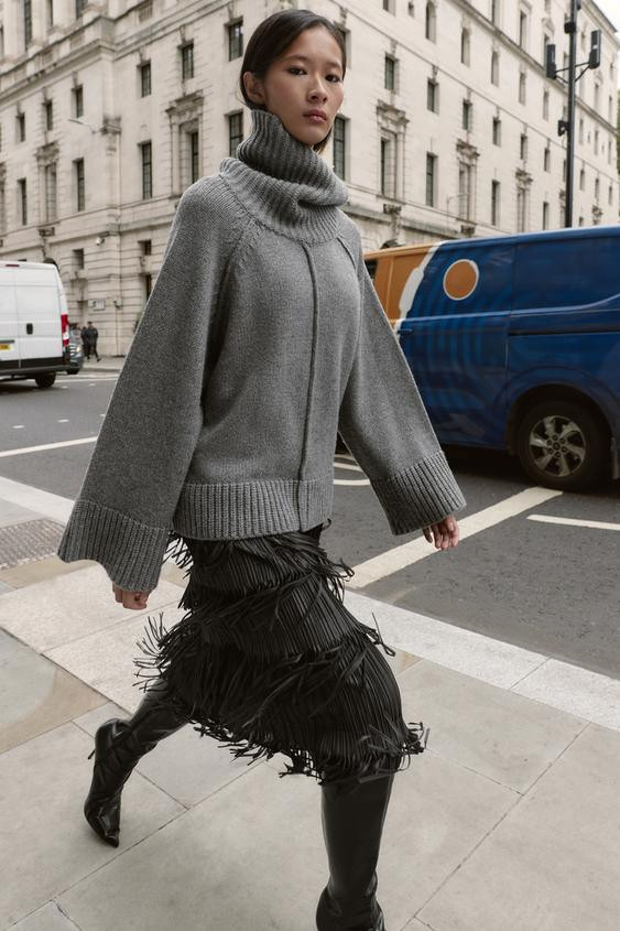 OVERSIZED HIGH NECK KNIT JUMPER | Zara US