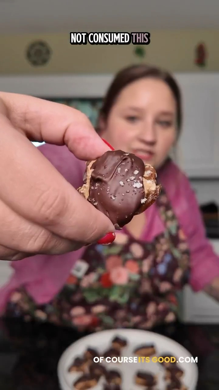 OF COURSE IT’S GOOD 👩🏻‍🍳 FULL VIDEO | Snickers Dupe Cockroaches 🍫 Full recipe: ofcourseitsgood.com

#LTKfoodie #LTKvlog #LTKHome