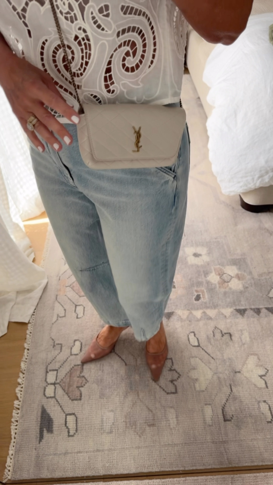 The older sister more elevated American eagle brand AE77 


#LTKStyleTip #LTKFindsUnder100 #LTKItBag