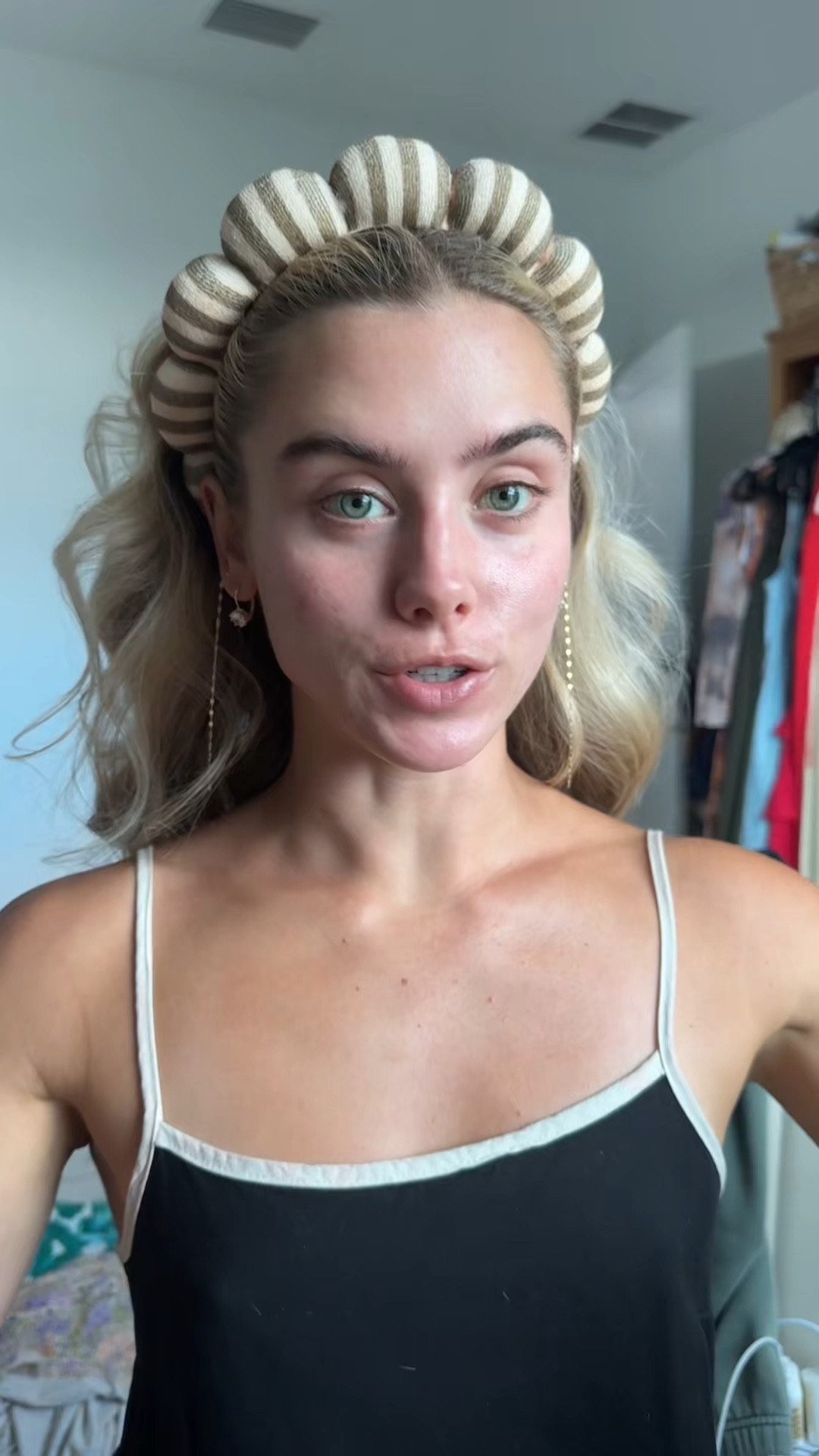 just here to preach once again that if your skin base or skin prep is good your makeup will guaranteed turn out good 👏 the easiest way to guarantee a good makeup day. Glassy skin is key! @lorealparisusa Collagen Moisture Bounce Serum paired with the Collagen Moisturizer gives immediate glass skin. Especially if your a dry skin girly like me or have dry skin from sun exposure like @aquiredstyle these products will fix that. GLASS SKIN. 

#lorealparispartner #glassskin #skinprep #lorealcollagenserum #skincare

#LTKgrwm #LTKselfcare #LTKBeauty