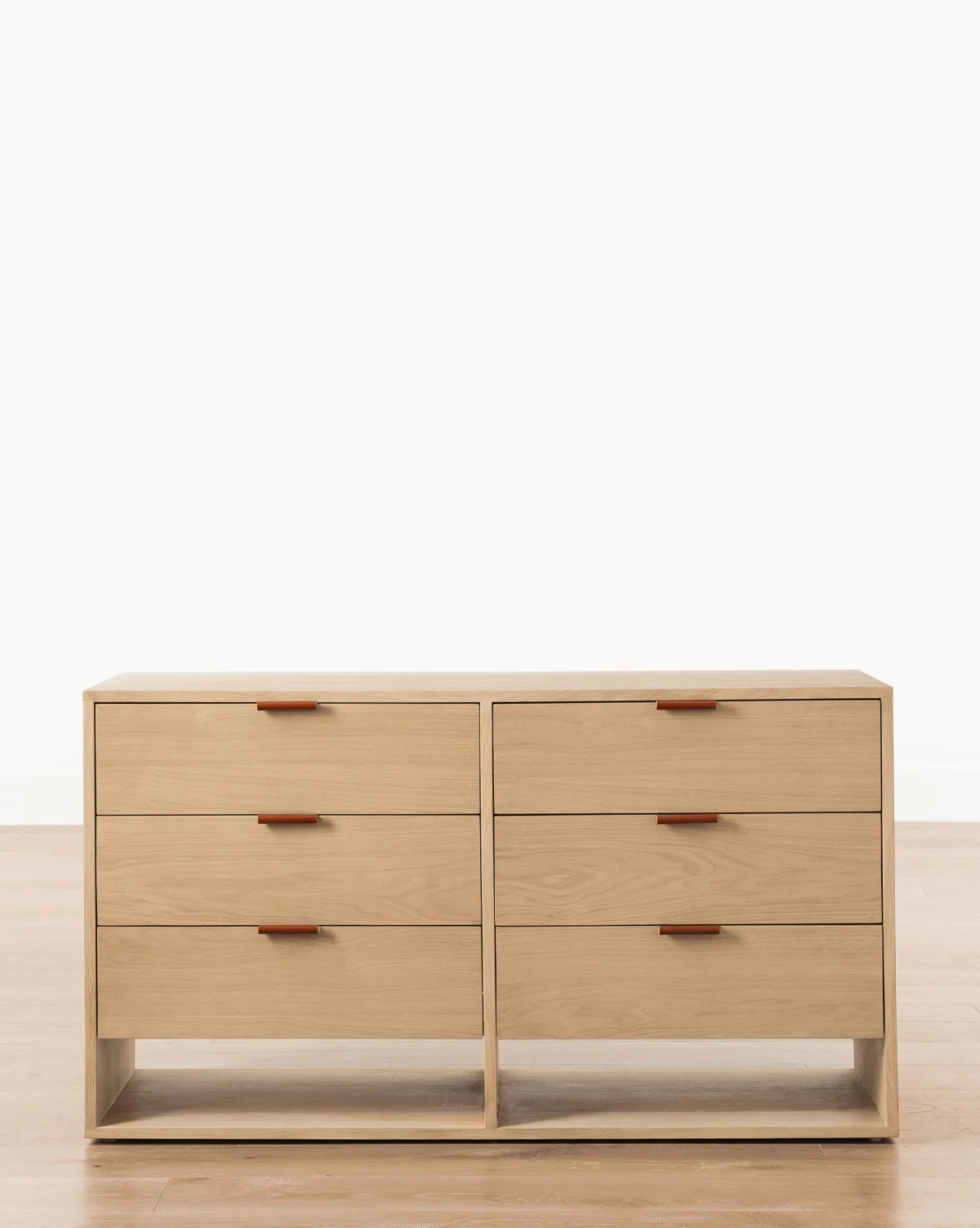 Kayson Dresser | McGee & Co. (US)