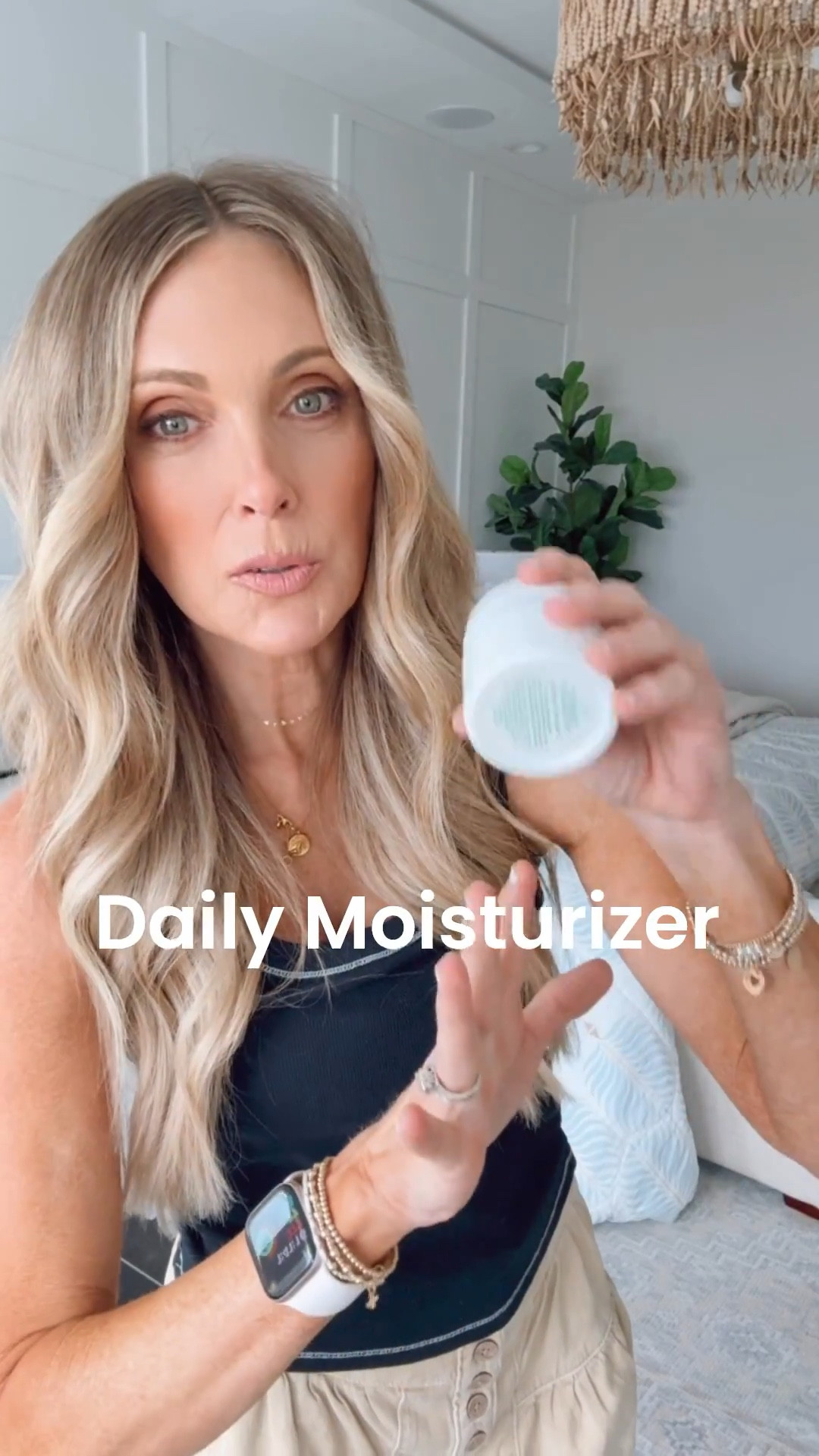 LaMer’s Moisturizing Soft Cream is my go-to night and day cream. What began as a healing burn cream is now a powerful moisturizer that also helps various skin conditions. Take advantage of the Spring Beauty Event and get  get 20% off almost all purchased of $200 or more. 

@bluemercury #ad #bluemercury #bluemercurypartner 