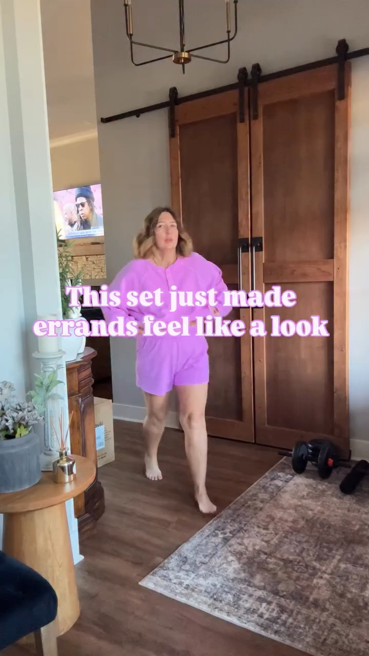 Orchid is officially my new neutral 💜
This little set from Old Navy is giving cozy, cute, and completely effortless… and yes, we are STILL showing up styled at 50+.

Because looking put together doesn’t have to be complicated—sometimes it’s just a matching set and a little confidence 😉
Matching sets = instant outfit. No thinking, just throw on and go.
Tell me… are you team comfy-cute or dressed up always?
#casualstyle #springstyles #matchingset #mommotivation #over40fashion